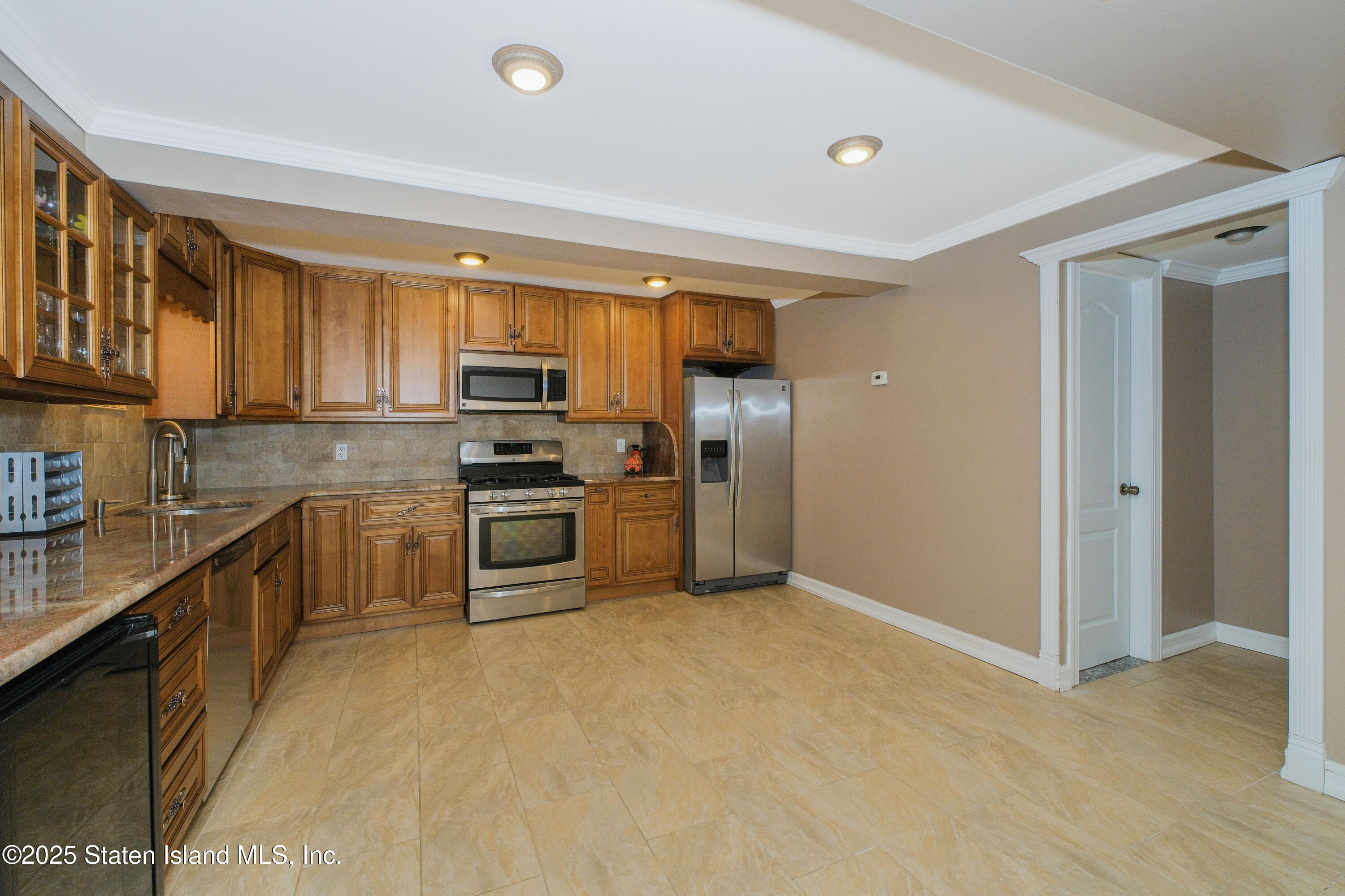 23 Haywood Street, Staten Island, NY, 10307 image 40