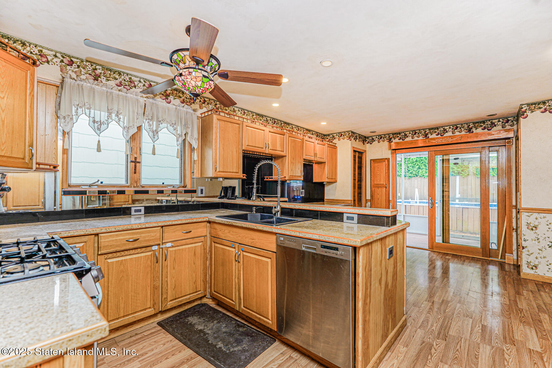 92 Boyce Avenue, Staten Island, NY, 10306 image 12