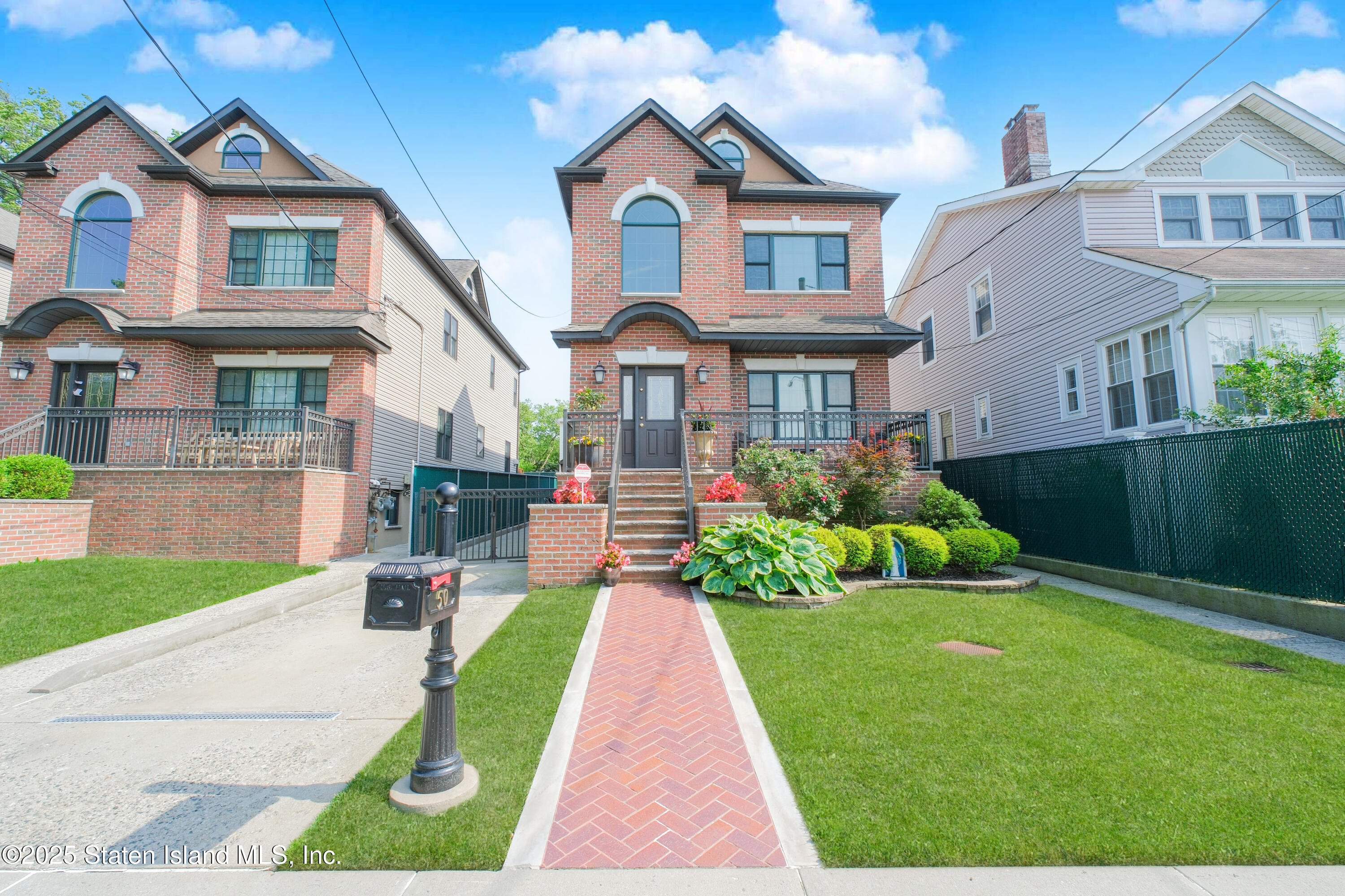 50 Pleasant Street Image 2