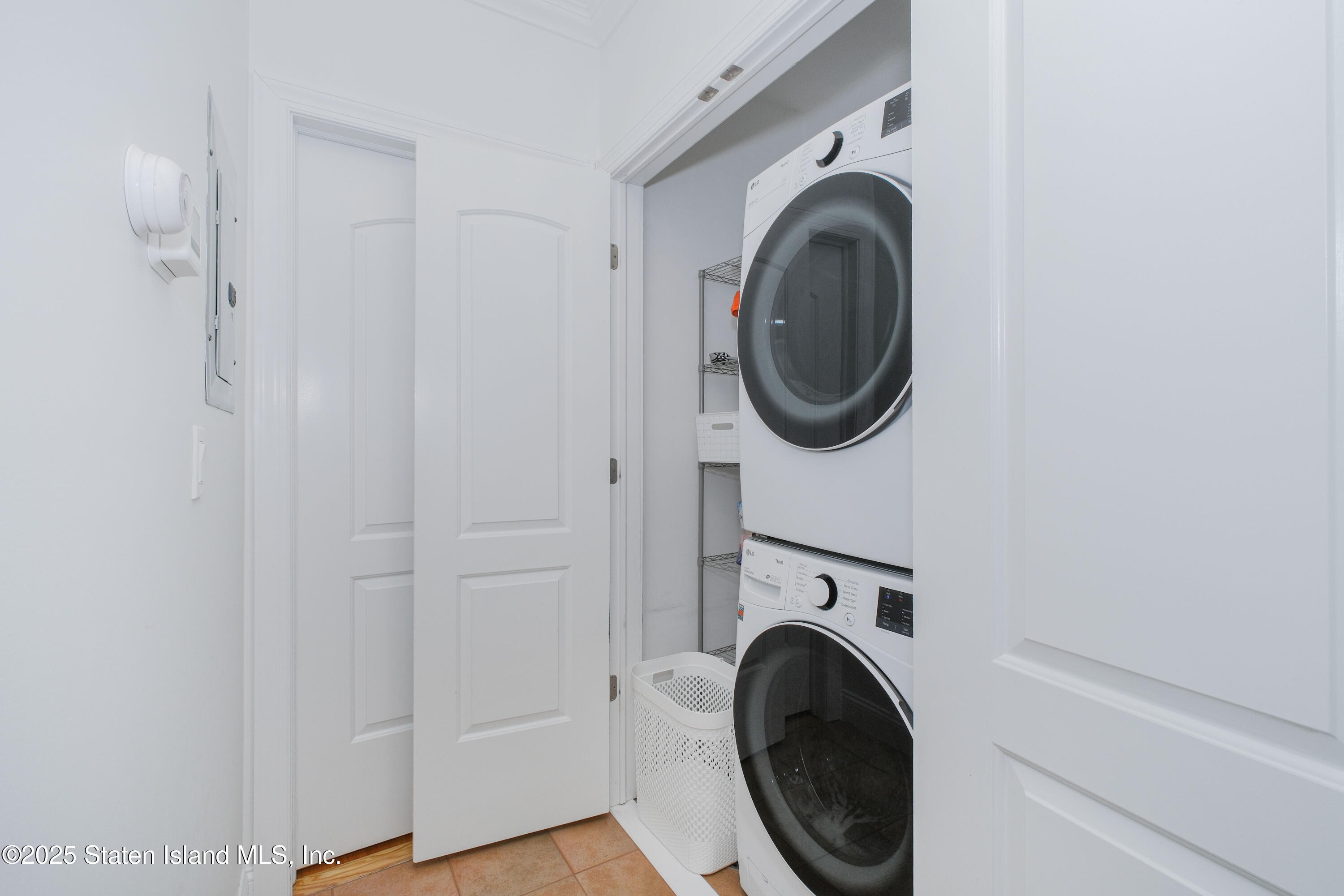 516 Powell Street, Staten Island, NY, 10312 image 19