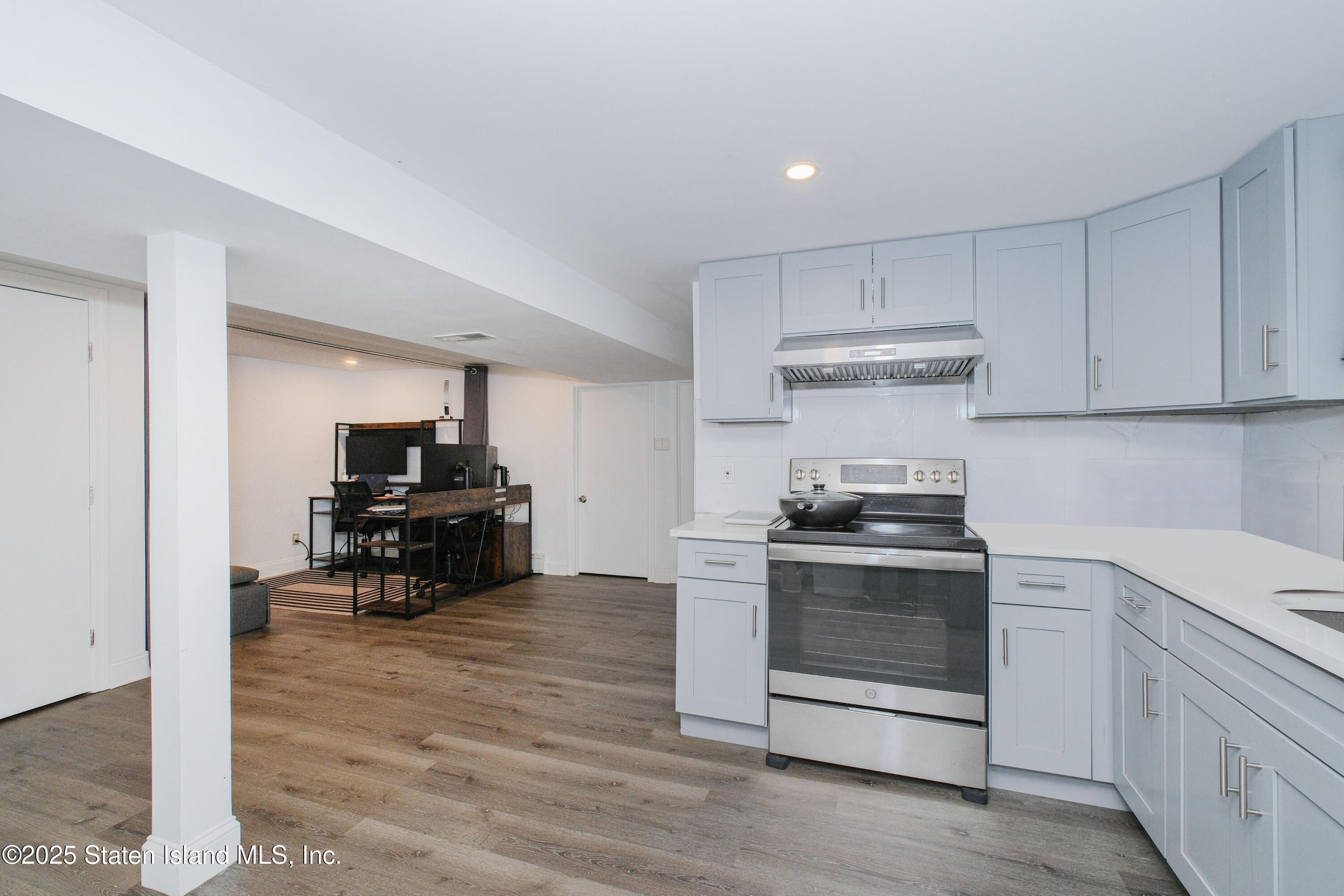 516 Powell Street, Staten Island, NY, 10312 image 25
