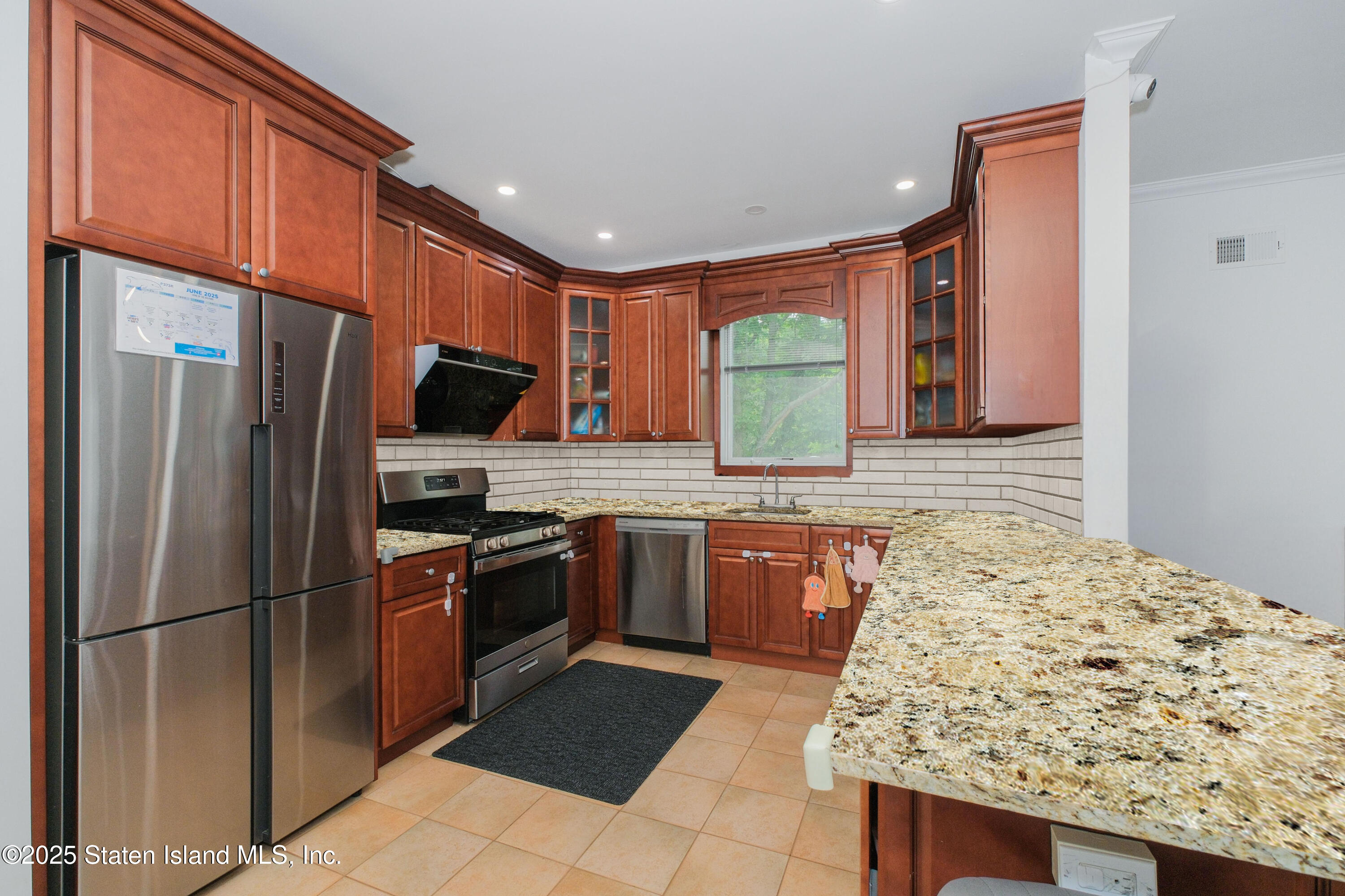 516 Powell Street, Staten Island, NY, 10312 image 13