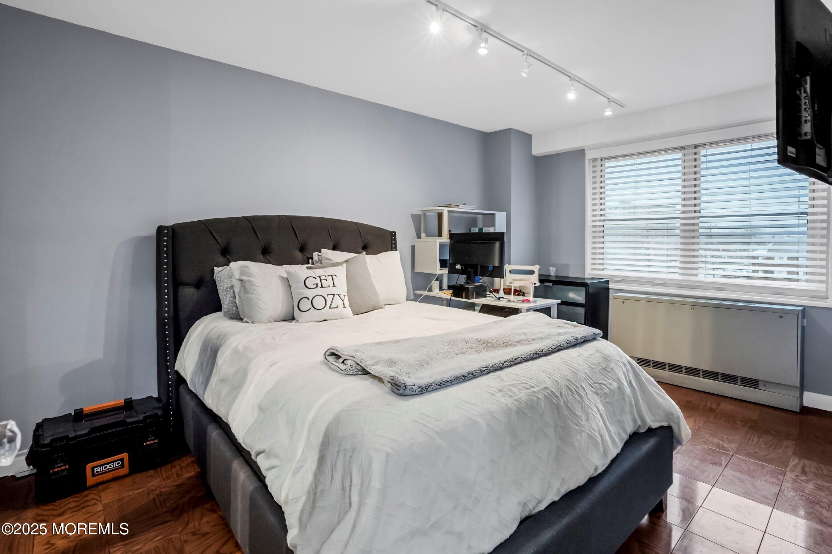 28 Riverside Avenue 1H, Red Bank, NJ, 07701 image 20