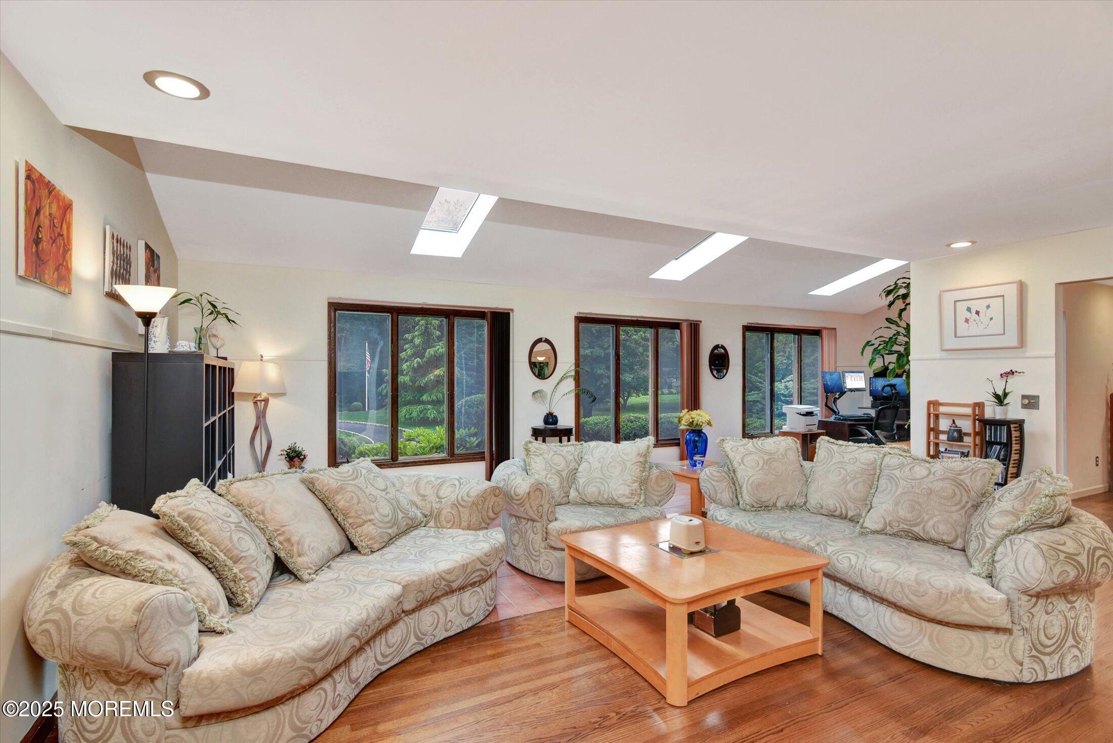 25 Deer Path, Holmdel, NJ, 07733 image 10