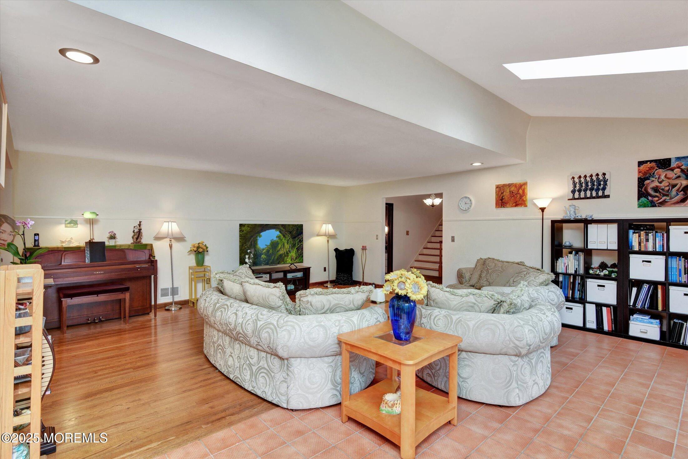 25 Deer Path, Holmdel, NJ, 07733 image 12