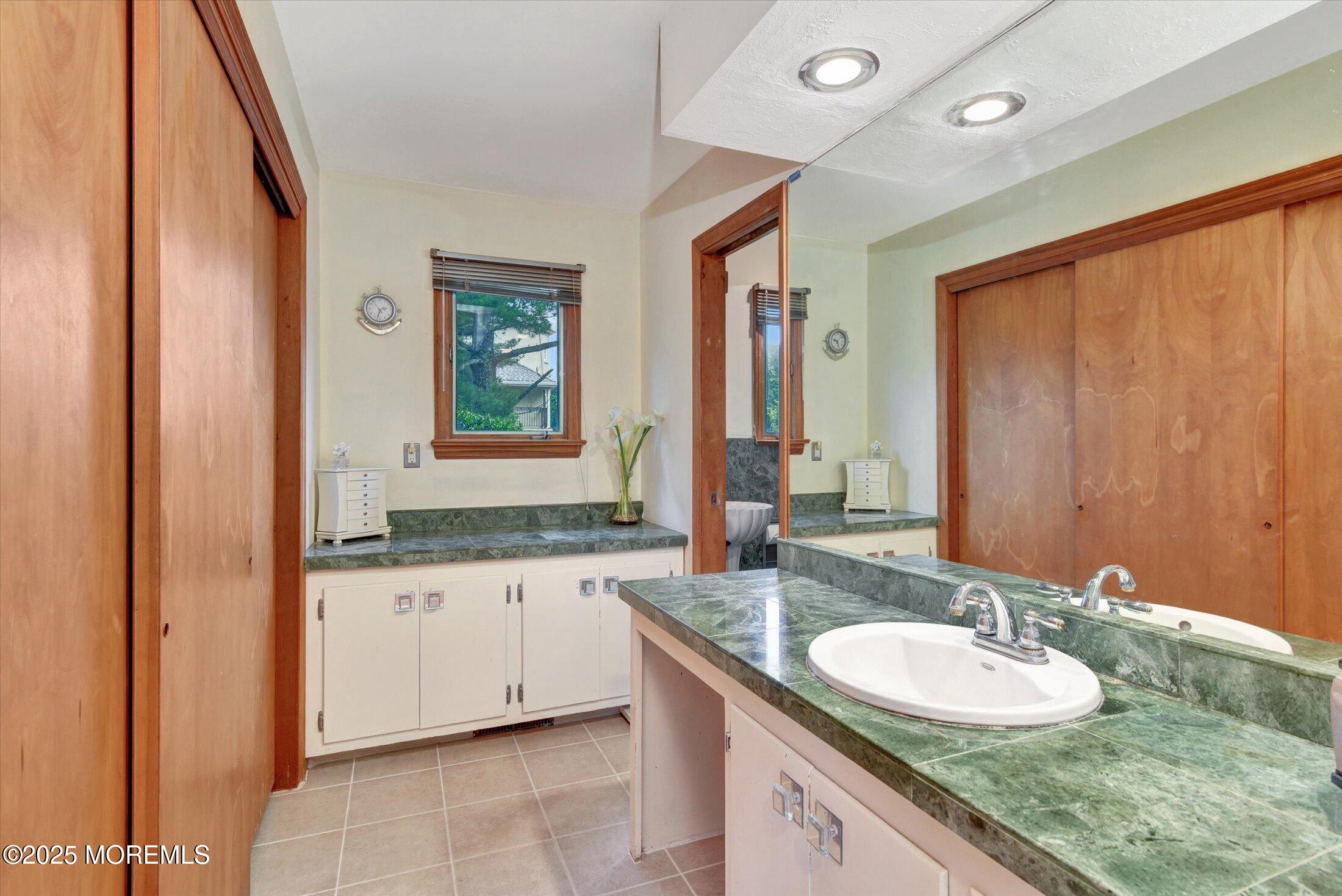 25 Deer Path, Holmdel, NJ, 07733 image 36