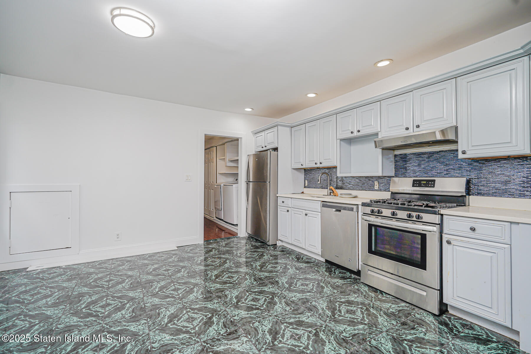 592 East 39th Street, Brooklyn, NY, 11203 image 7