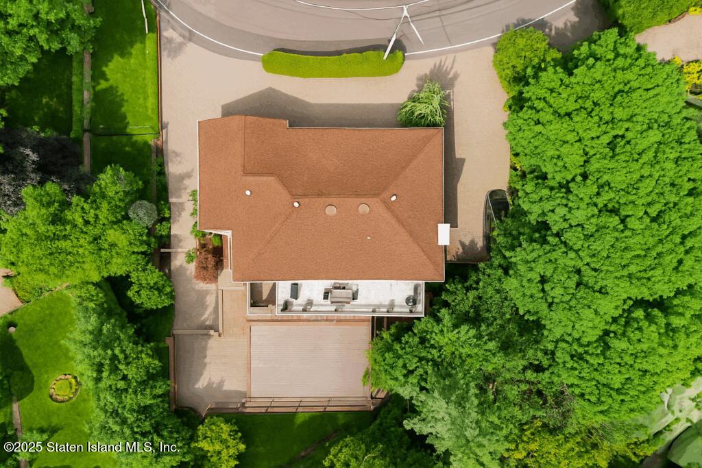 76 Douglas Road Image 2