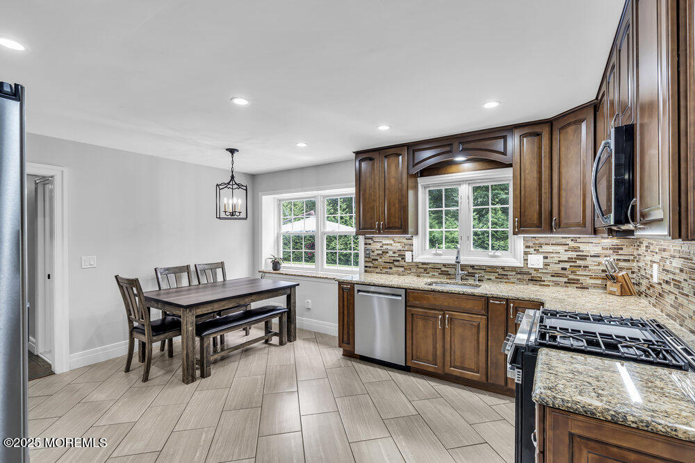 32 Blackbriar Drive, Colts Neck, NJ, 07722 image 12