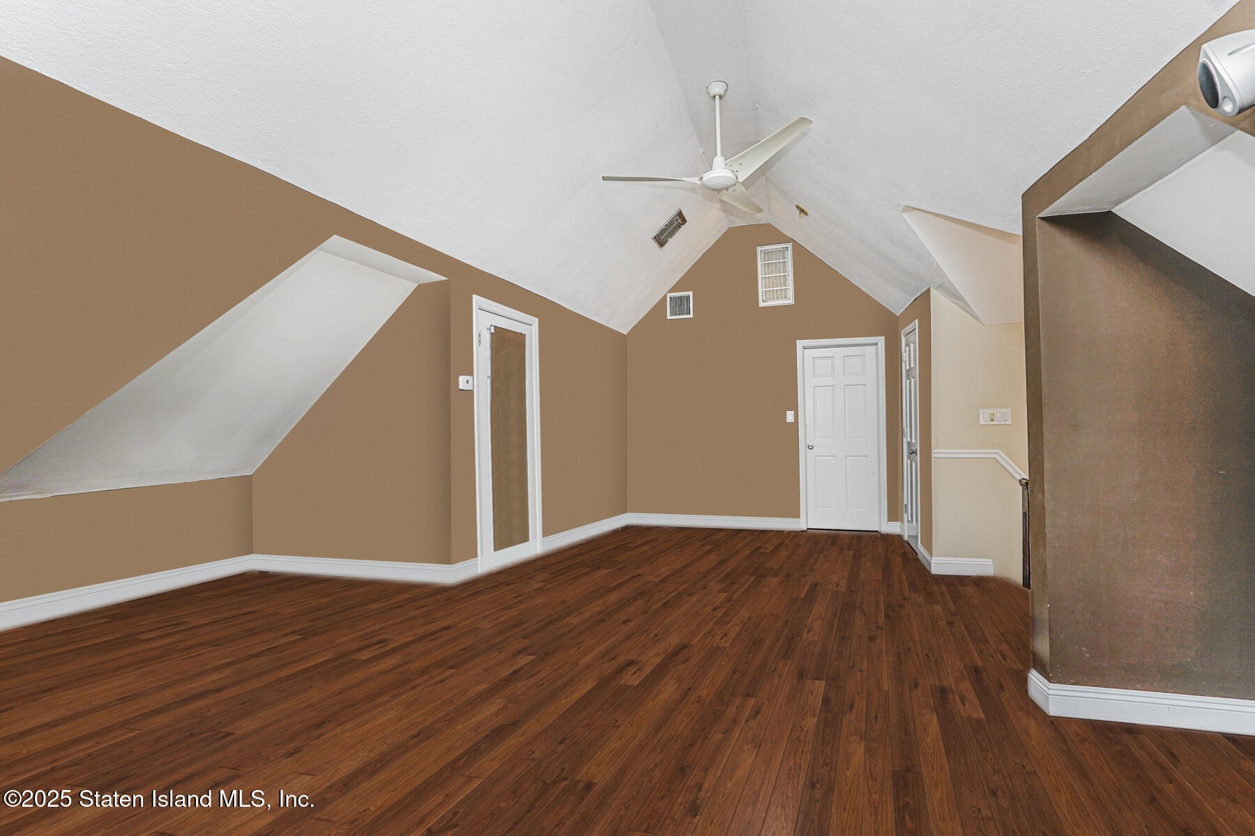 296 Edgewater Street, Staten Island, NY, 10305 image 39