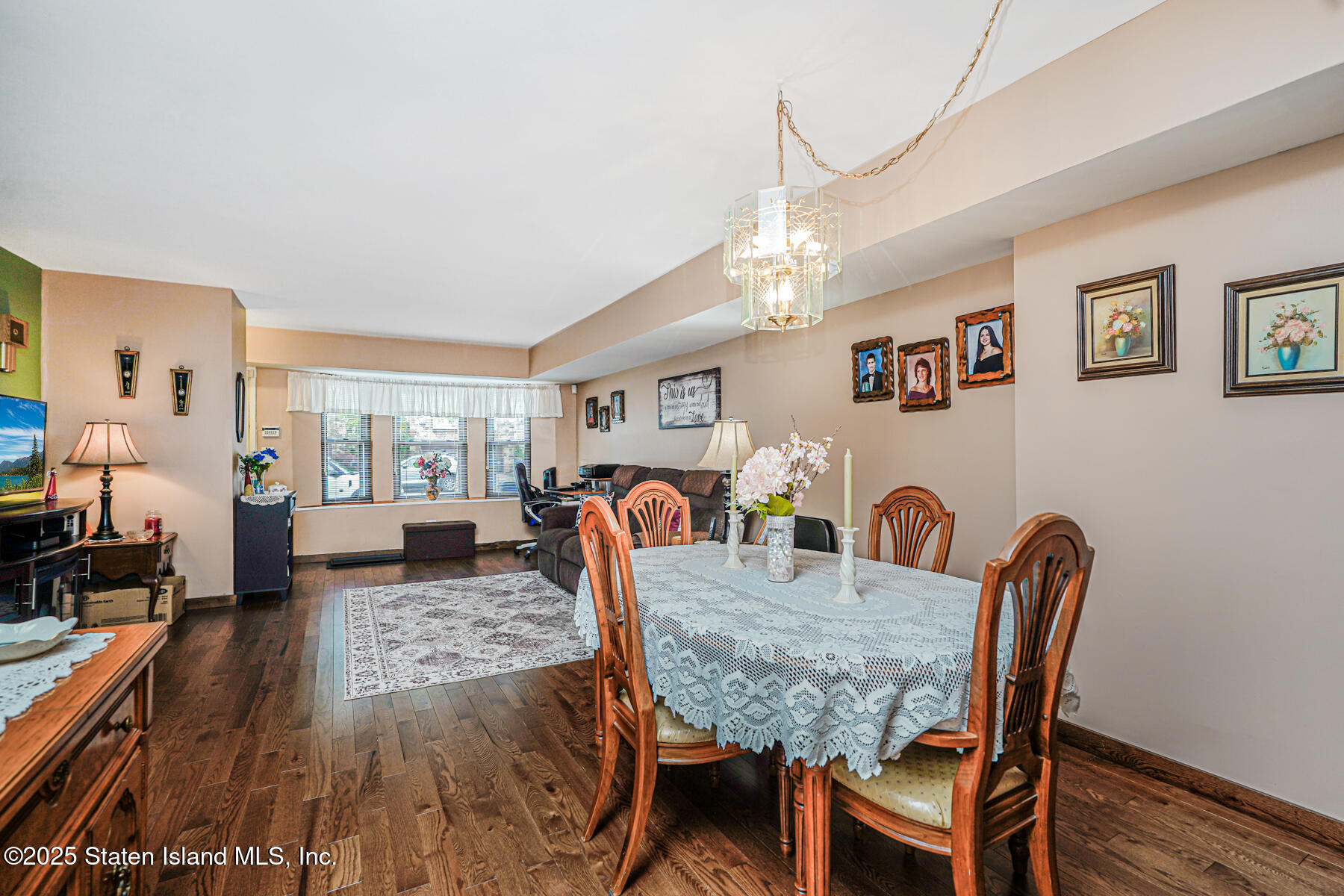298 Tanglewood Drive Image 5