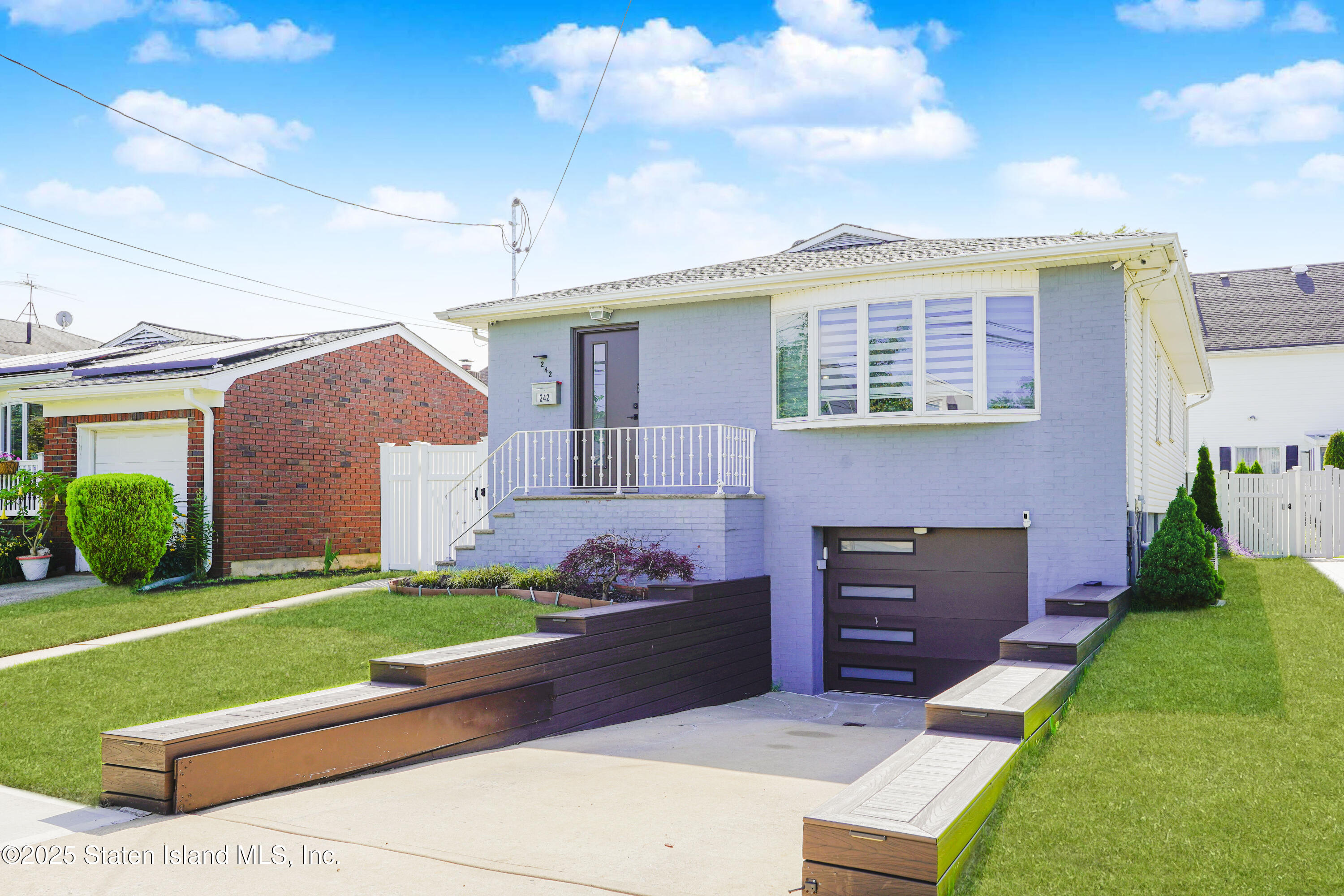 242 Collfield Avenue Image 2