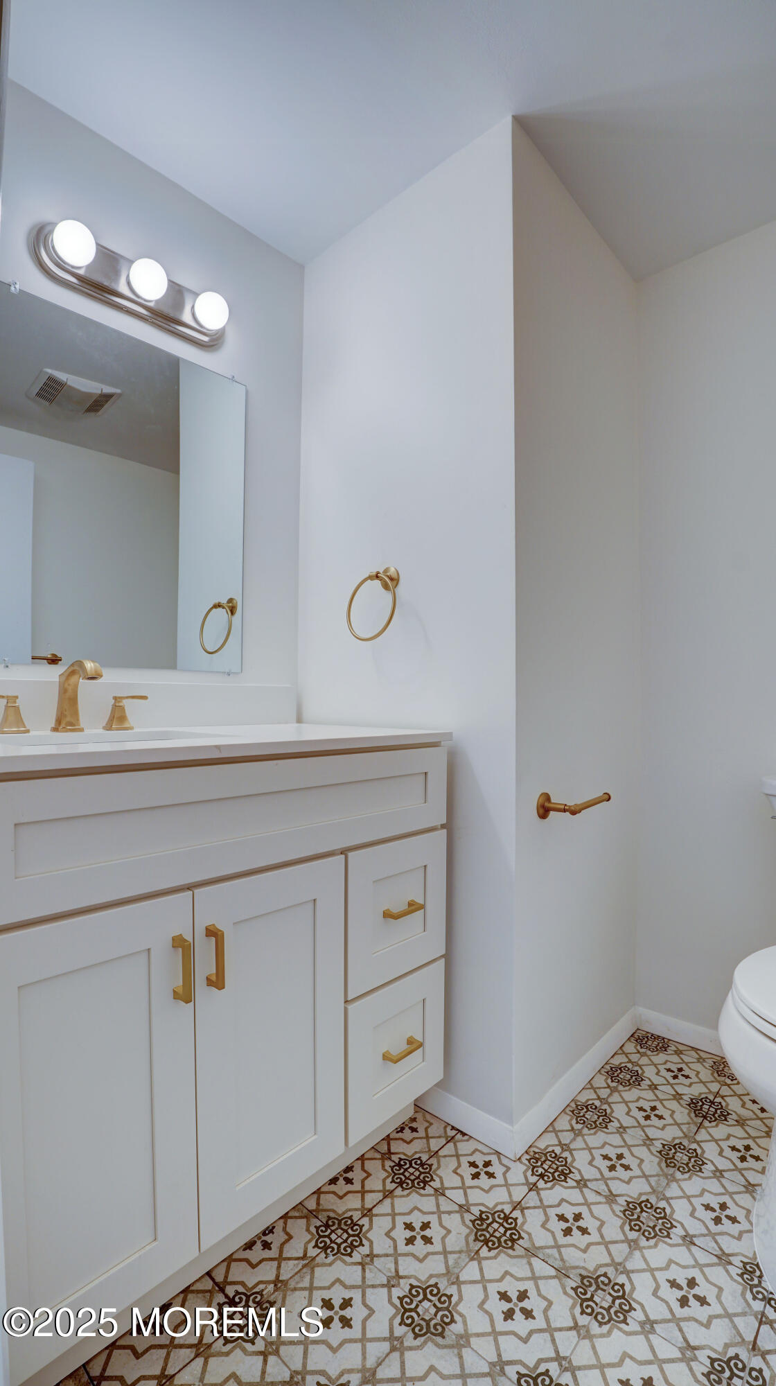 119 Amberly Drive E, Manalapan, NJ, 07726 image 24