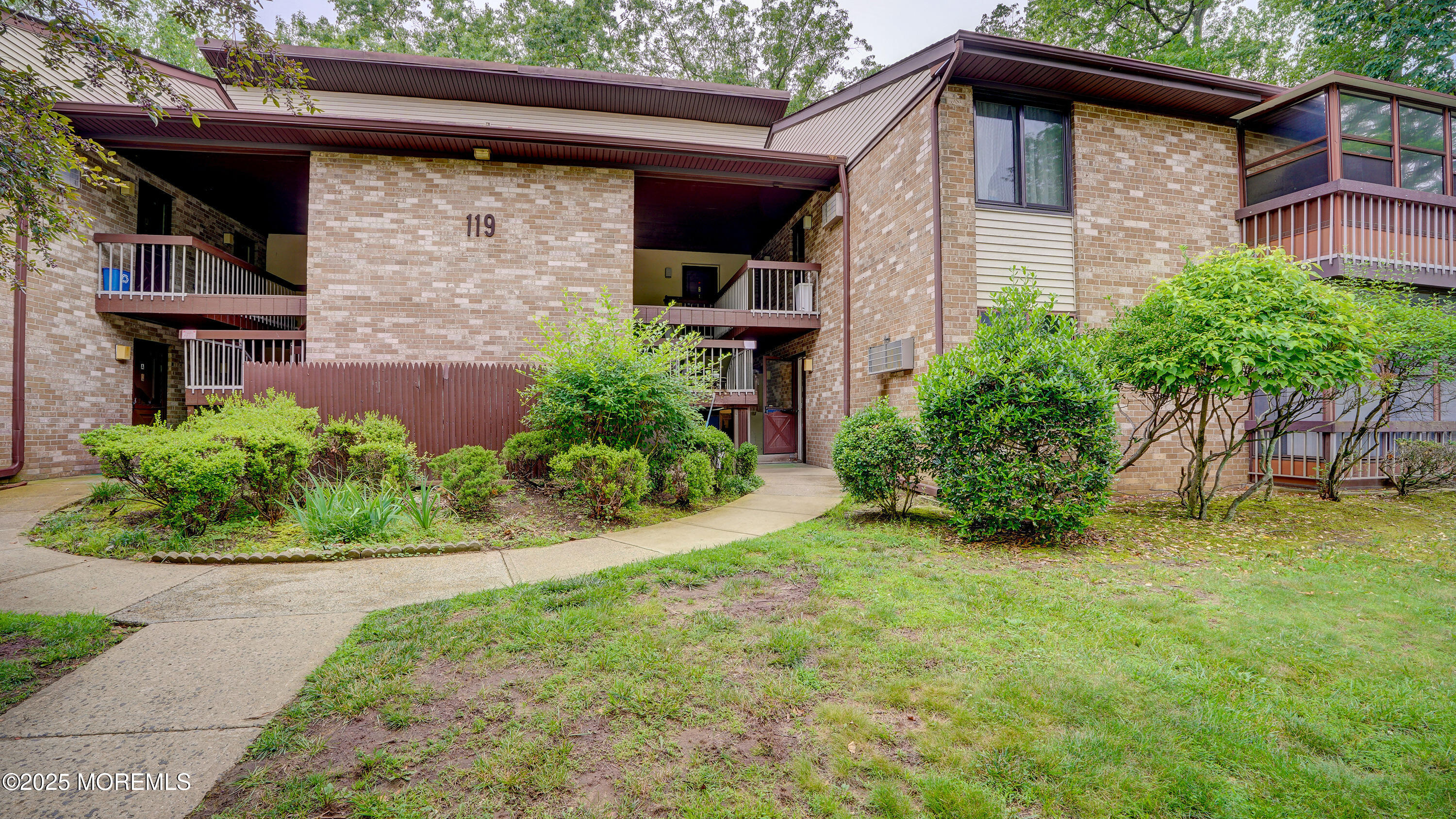 119 Amberly Drive E, Manalapan, NJ, 07726 image 25