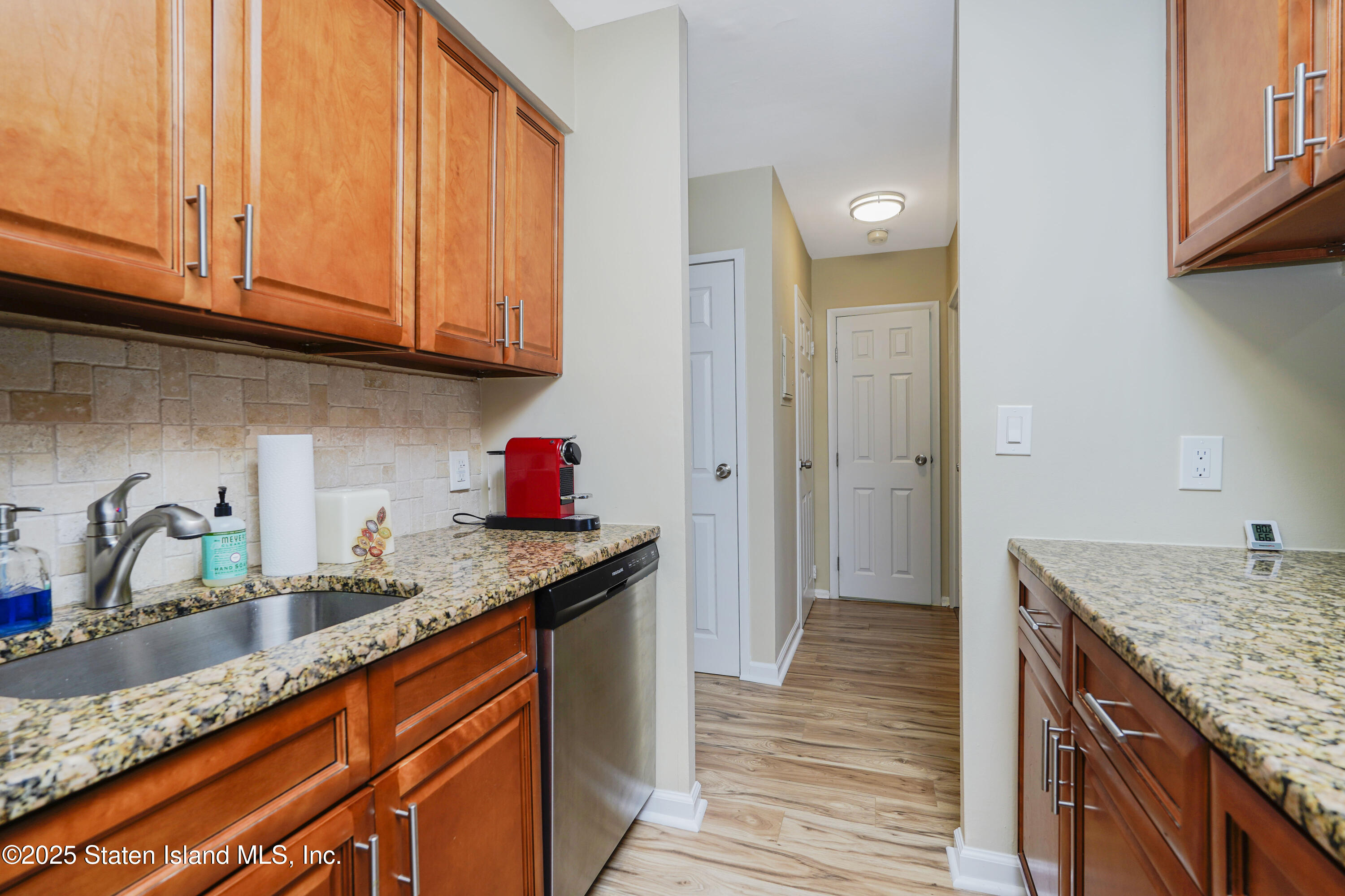 2 Elmwood Park Drive 615, Staten Island, NY, 10314 image 12