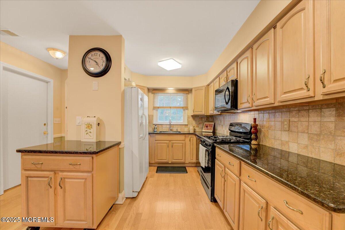 34 Weller Place, Holmdel, NJ, 07733 image 6