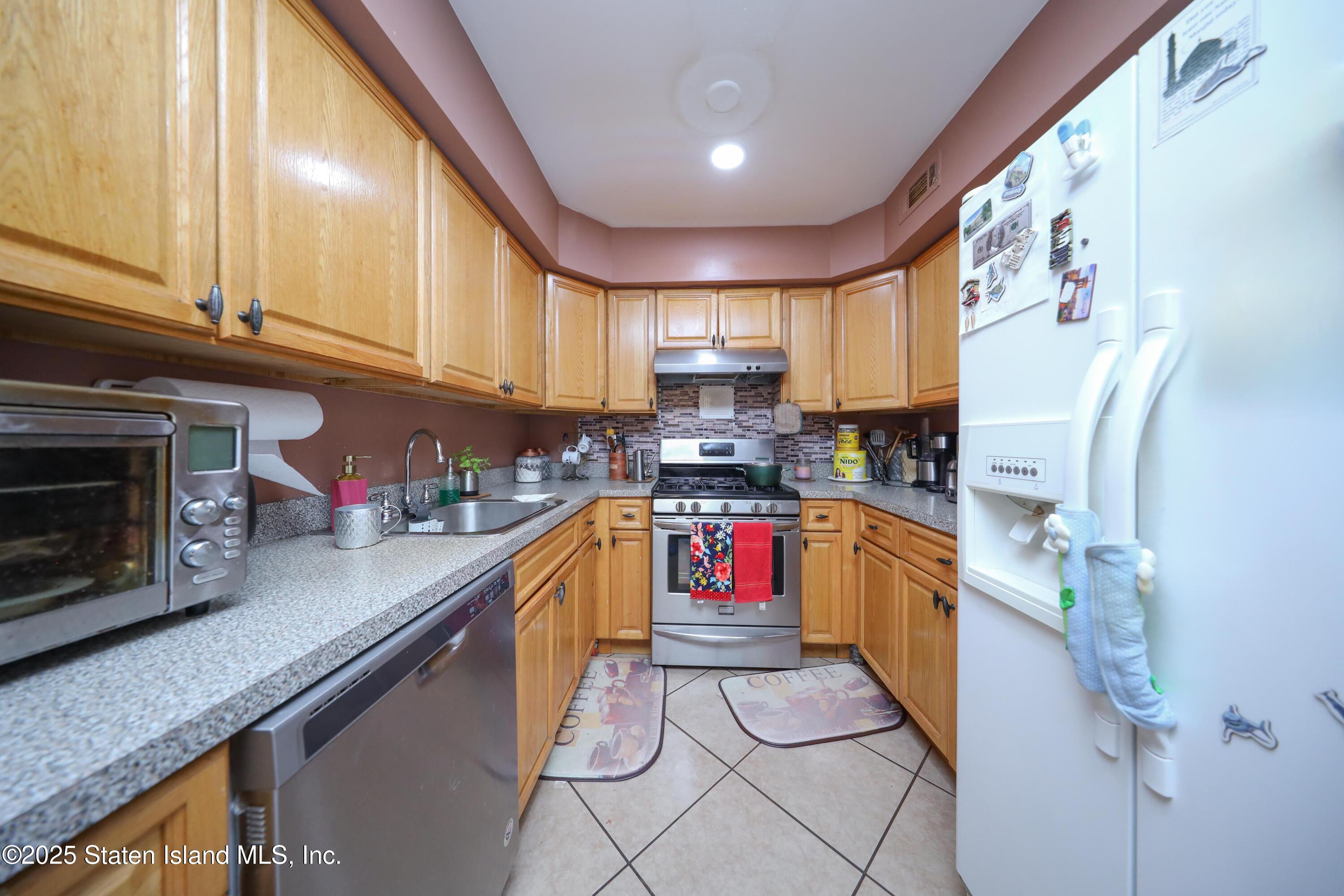300 Andros Avenue A, Staten Island, NY, 10303 image 7