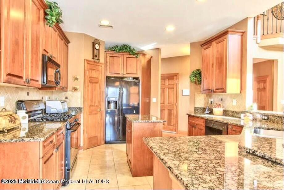 6 Meadow Run Court, Jackson, NJ, 08527 image 6