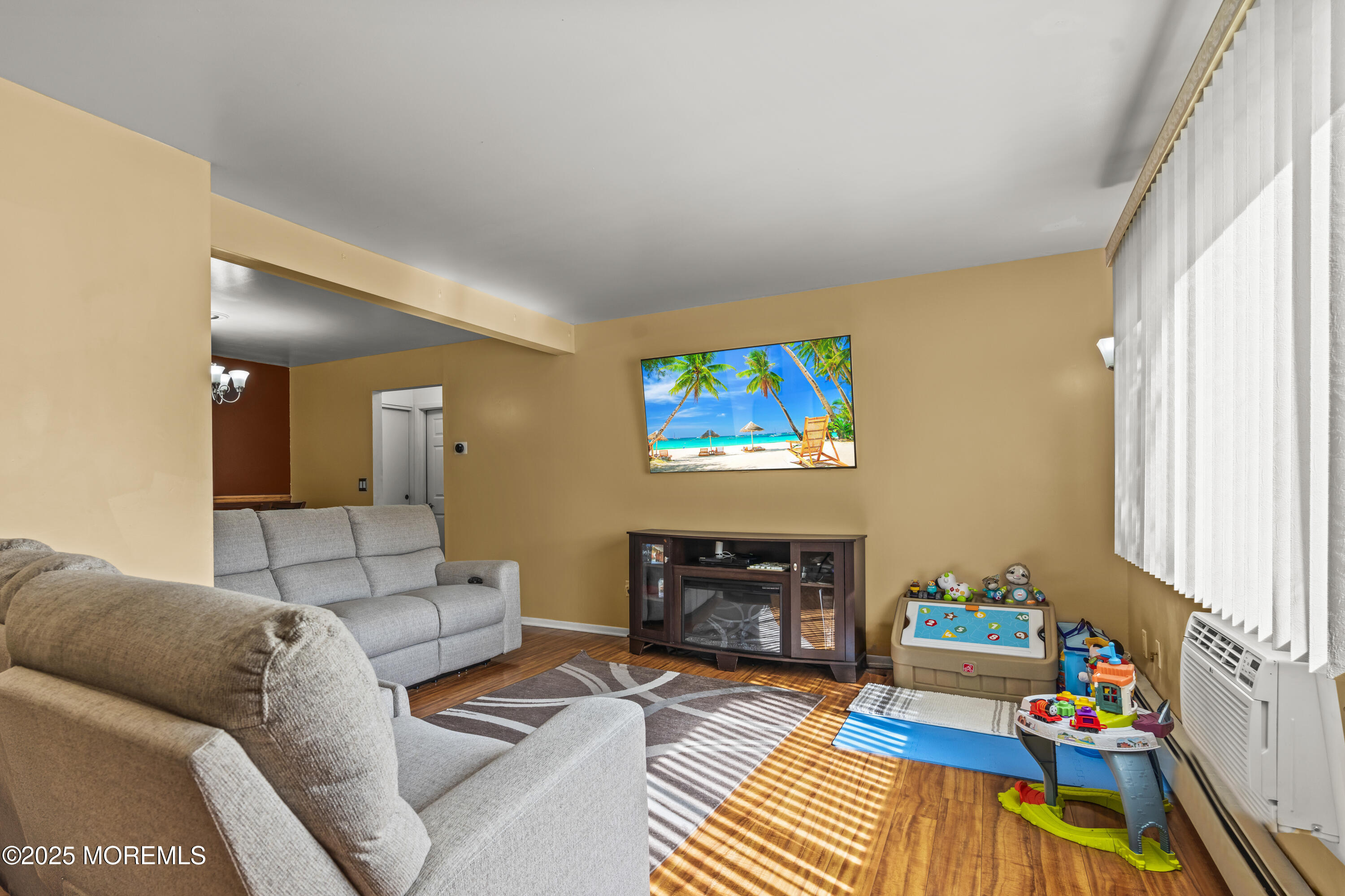 733 Cricket Lane Image 2