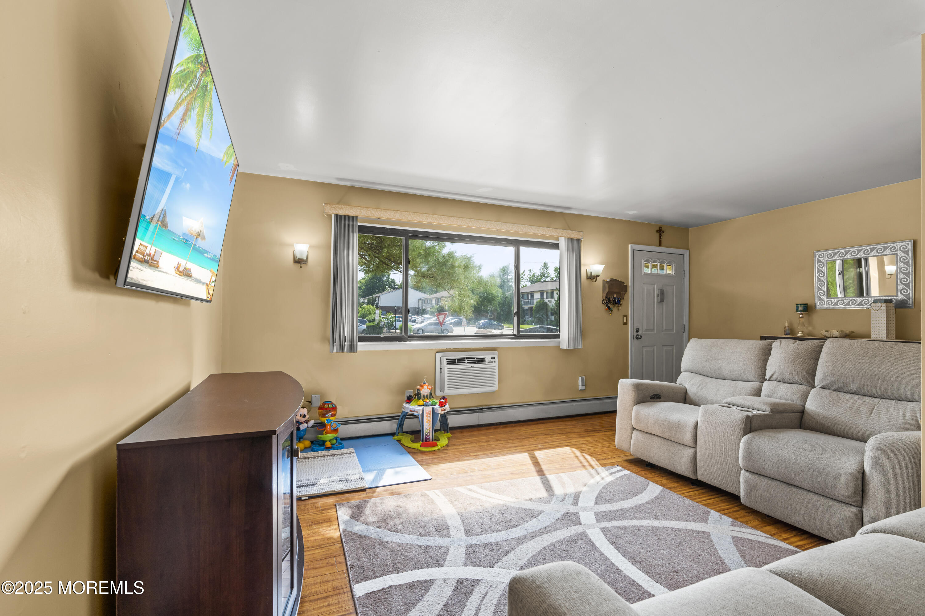 733 Cricket Lane Image 3