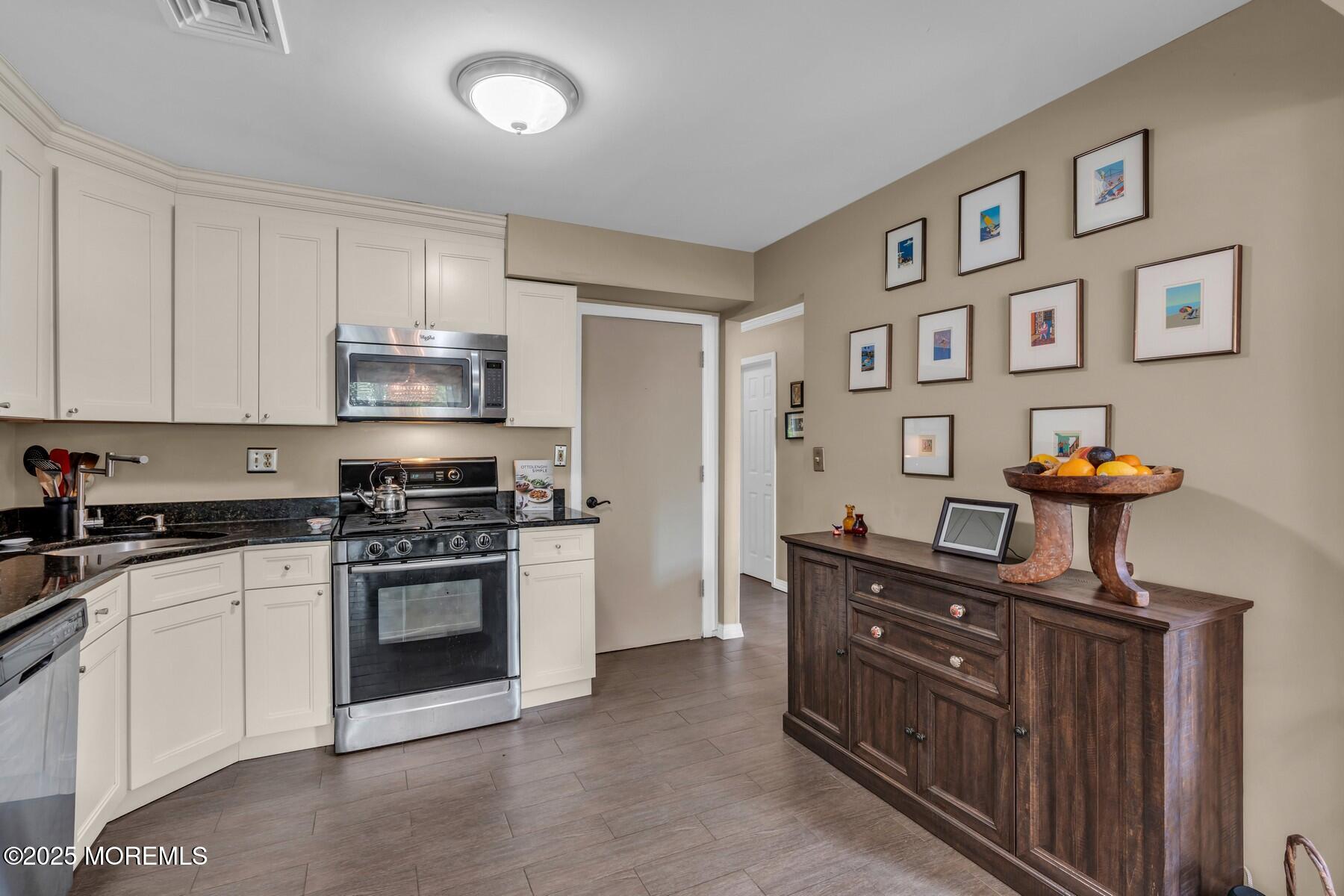 134 Marina Bay Court, Highlands, NJ, 07732 image 17