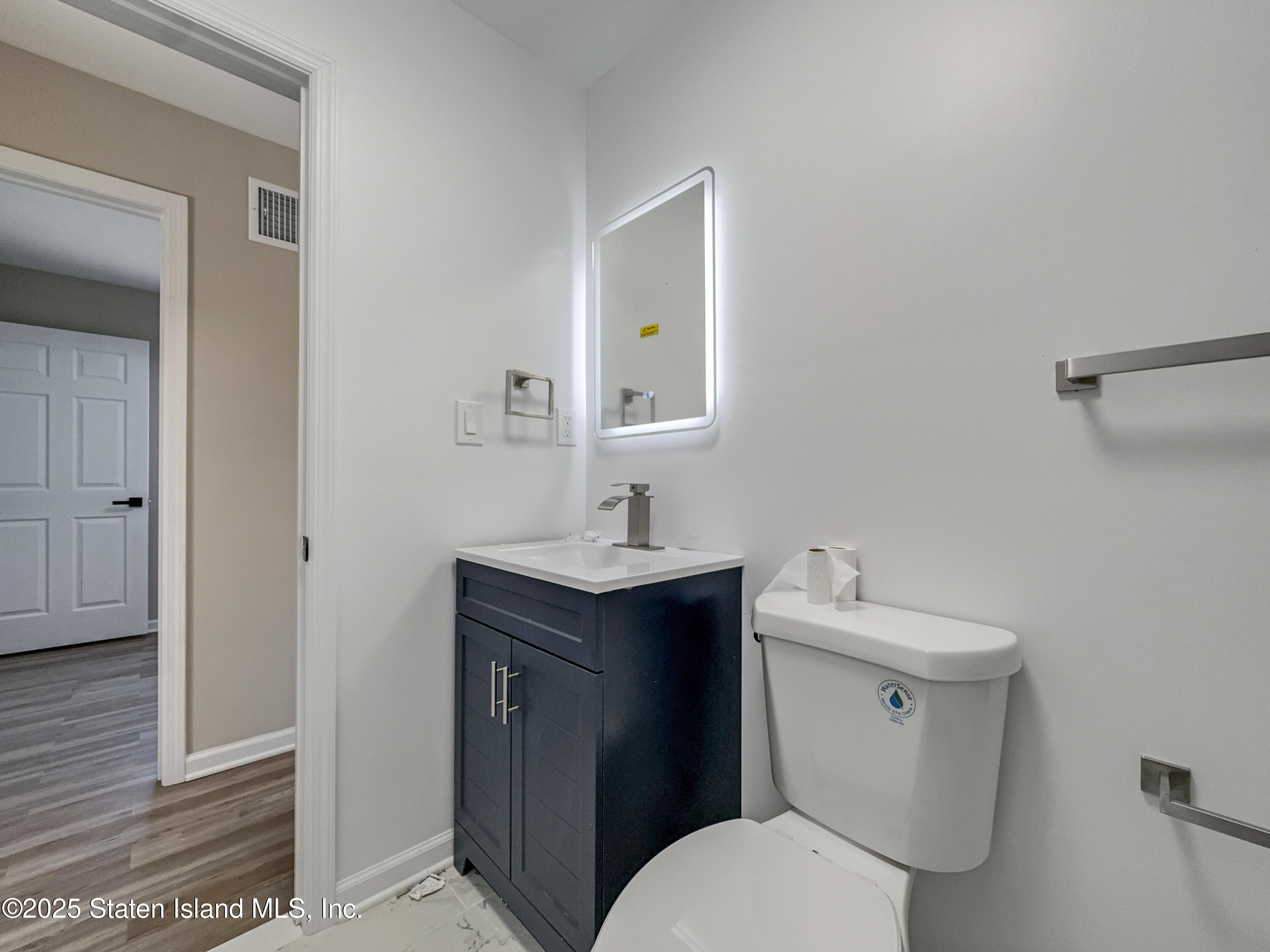 81 Selvin Loop, Staten Island, NY, 10303 image 15