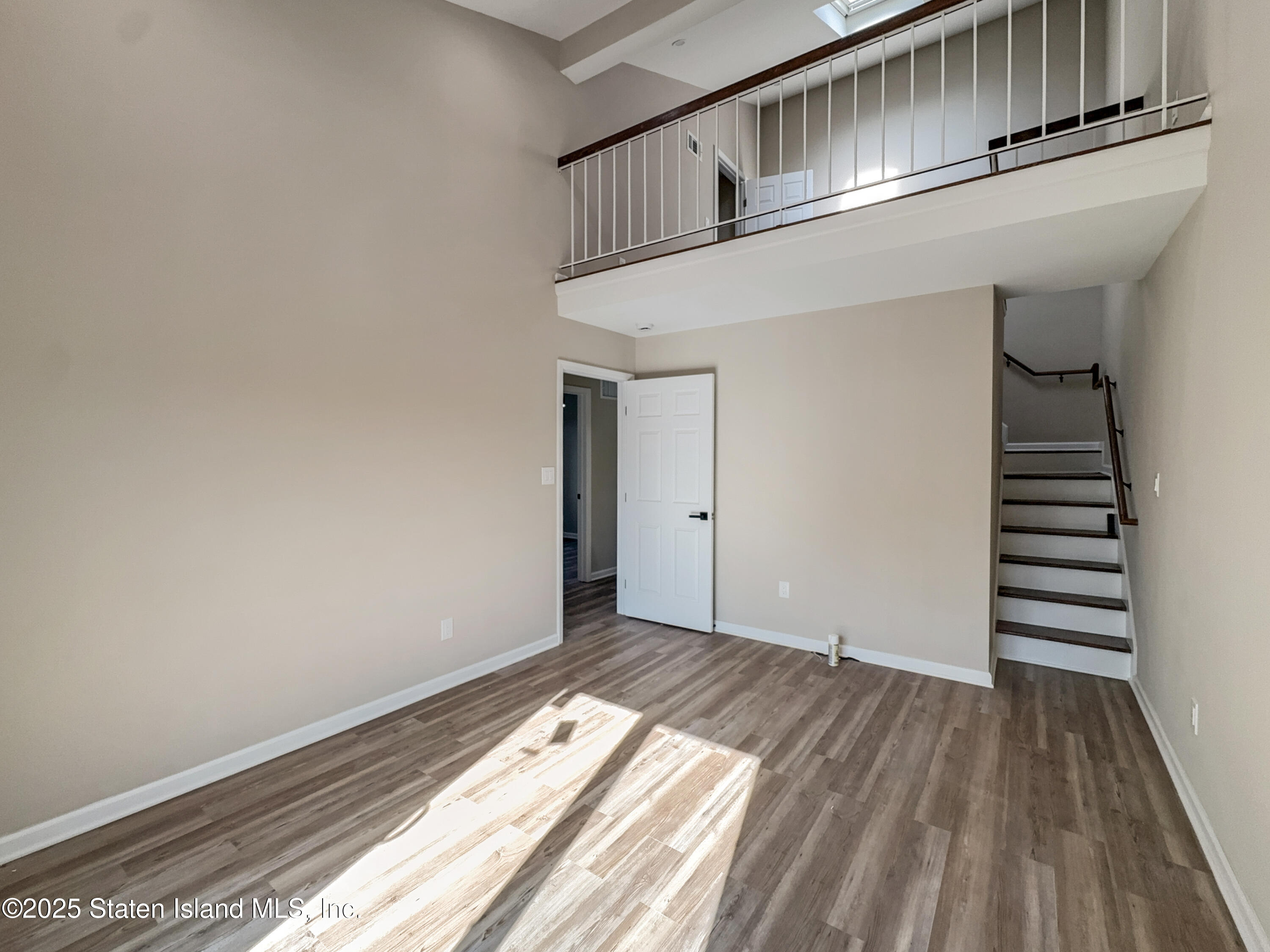81 Selvin Loop, Staten Island, NY, 10303 image 17
