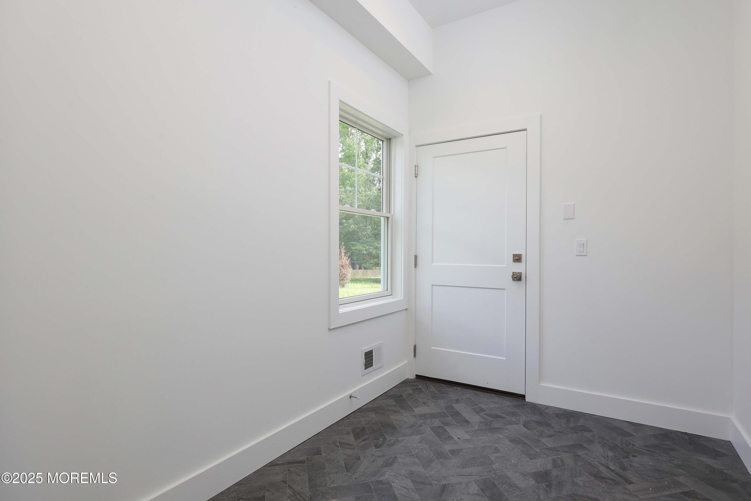 1 Clifford Graves Court, Red Bank, NJ, 07701 image 37