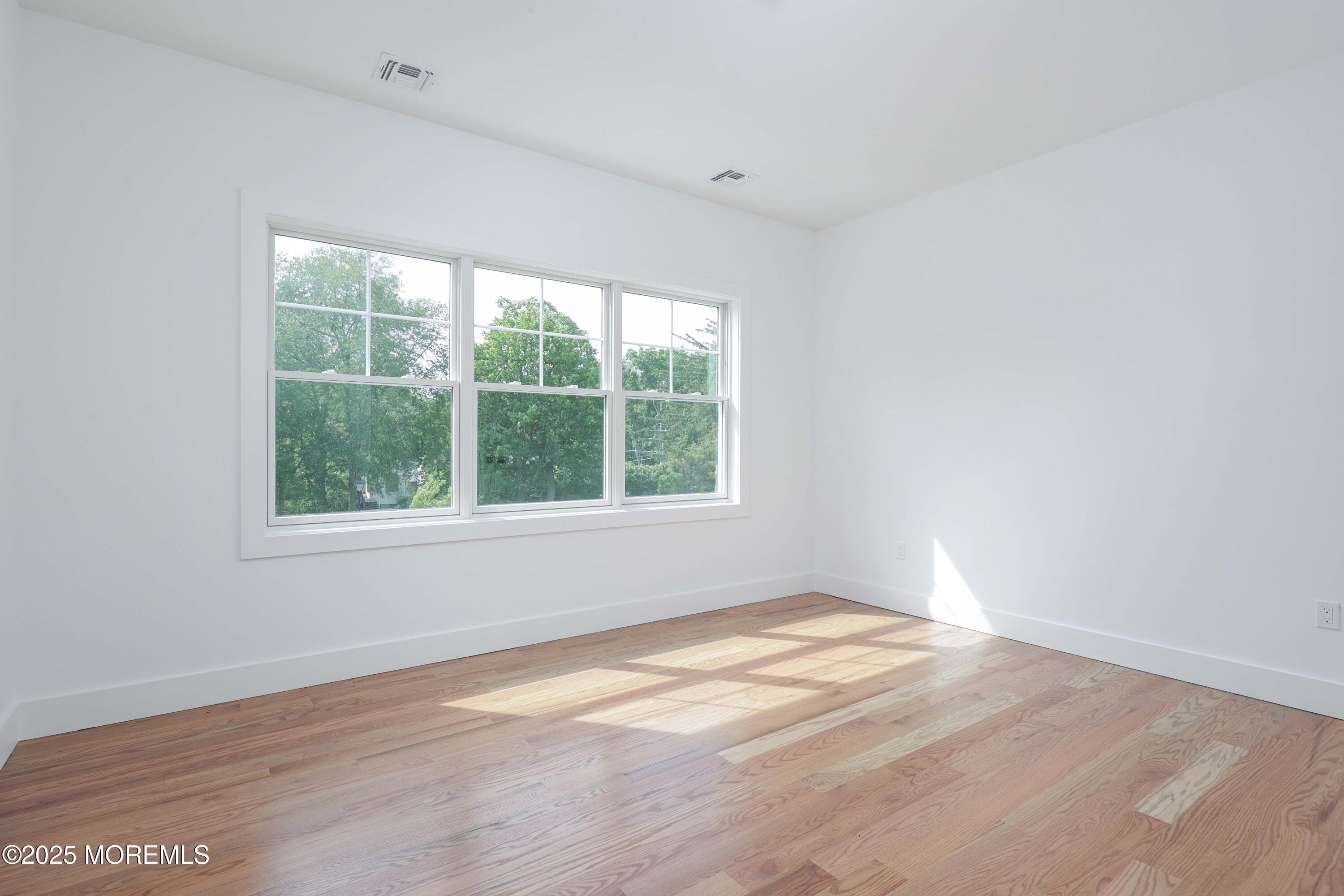 1 Clifford Graves Court, Red Bank, NJ, 07701 image 27
