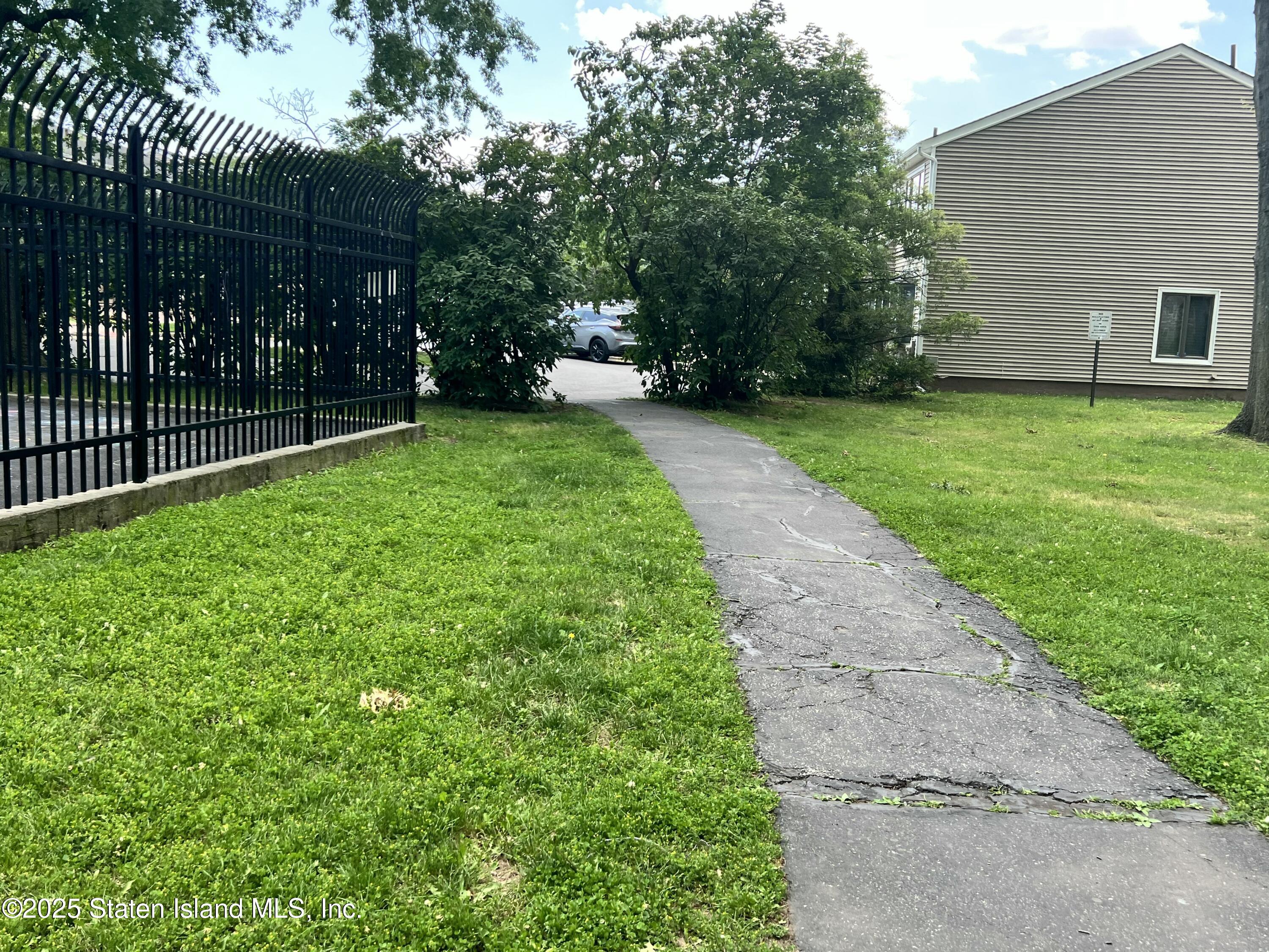19 Meadow Court, Staten Island, NY, 10309 image 13
