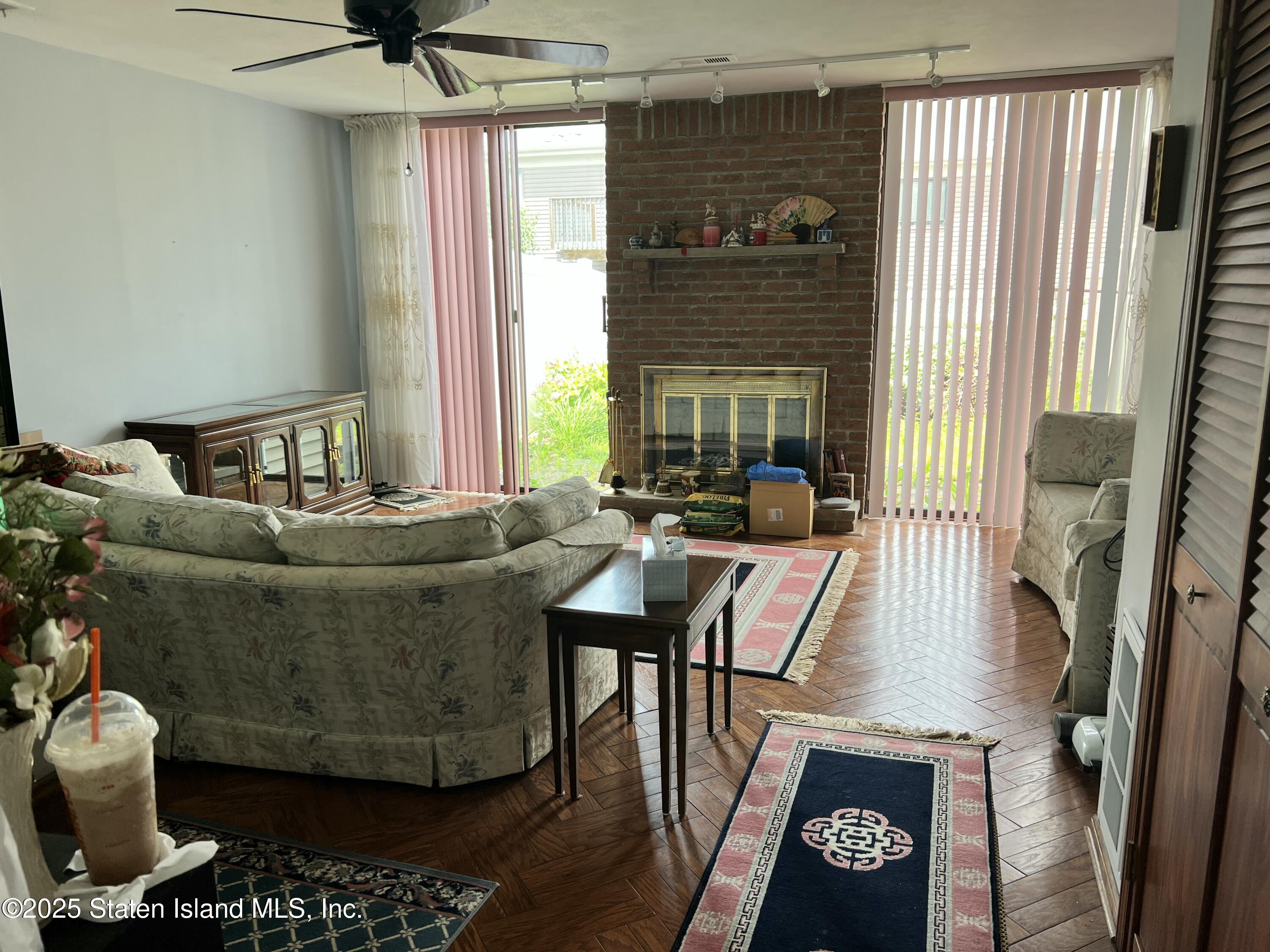 19 Meadow Court, Staten Island, NY, 10309 image 6