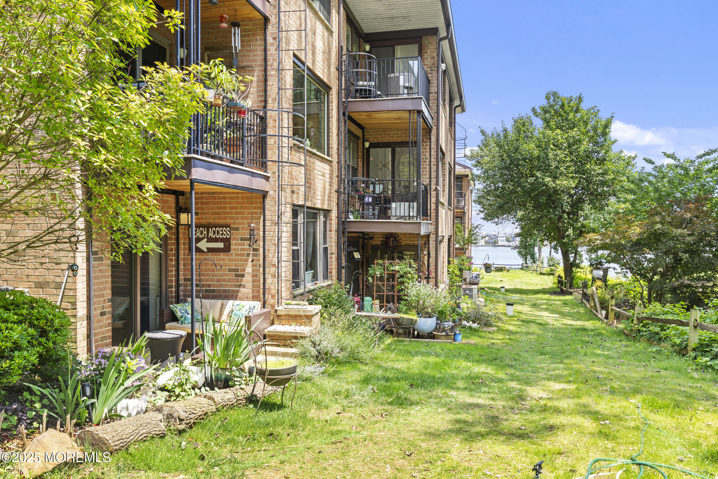 200 Portland Road B22, Highlands, NJ, 07732 image 21