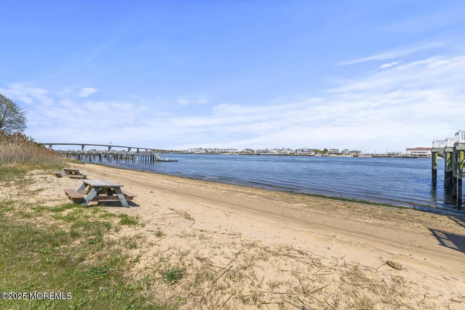 200 Portland Road B22, Highlands, NJ, 07732 image 26