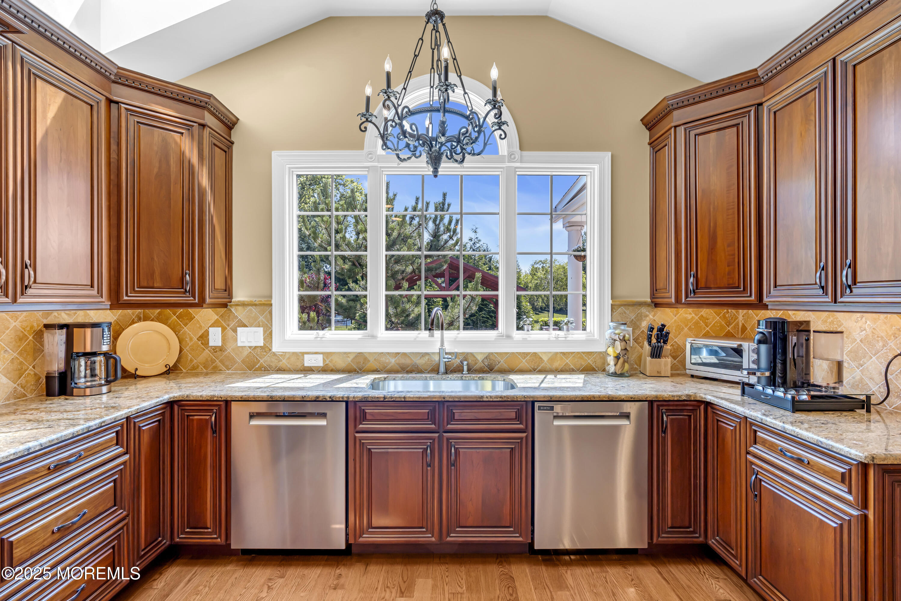 4 Geraldine Court, Farmingdale, NJ, 07727 image 17