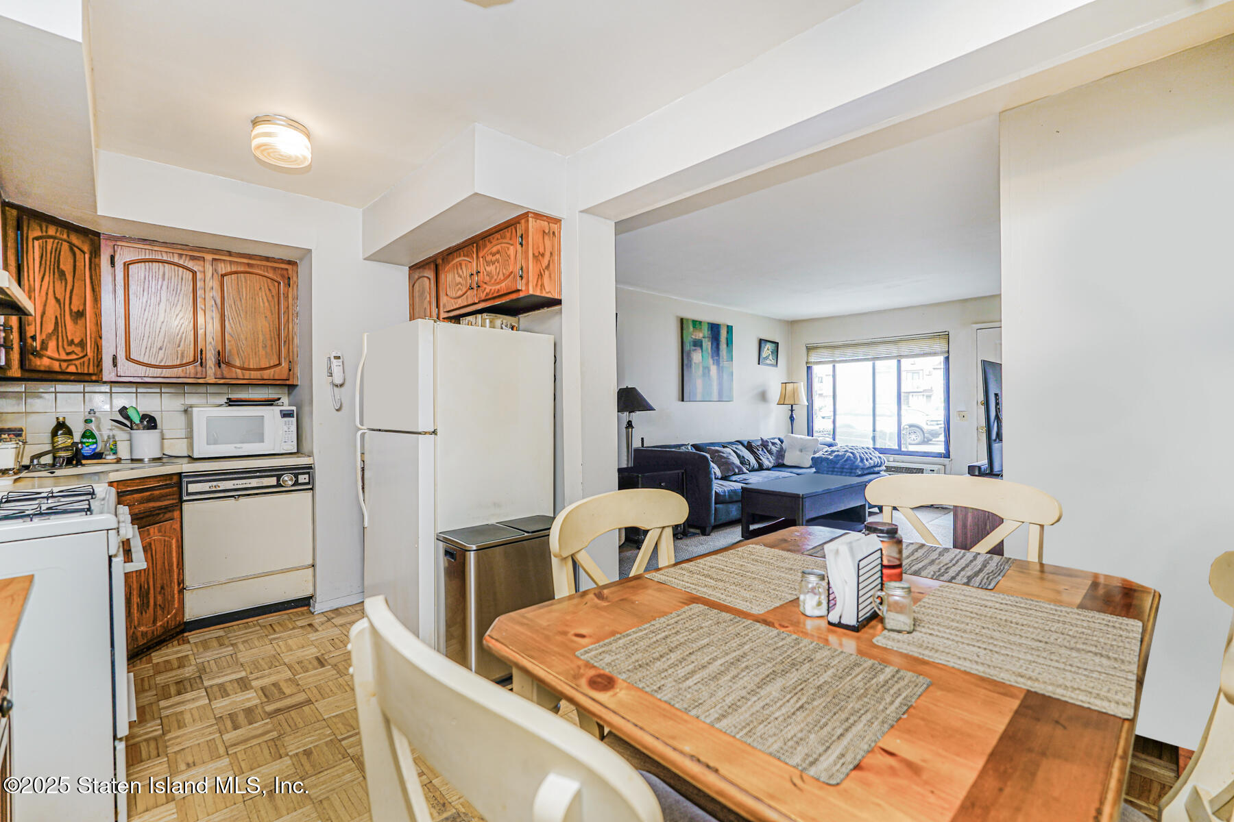 34 Daffodil Lane, Staten Island, NY, 10314 image 6