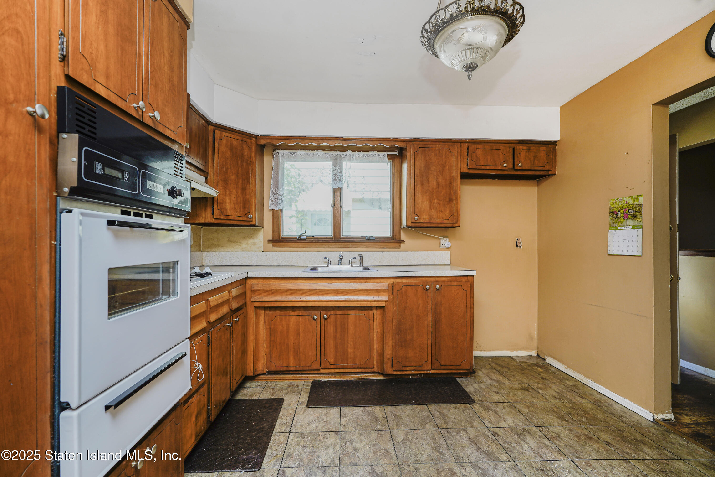 116 Slater Boulevard, Staten Island, NY, 10305 image 17