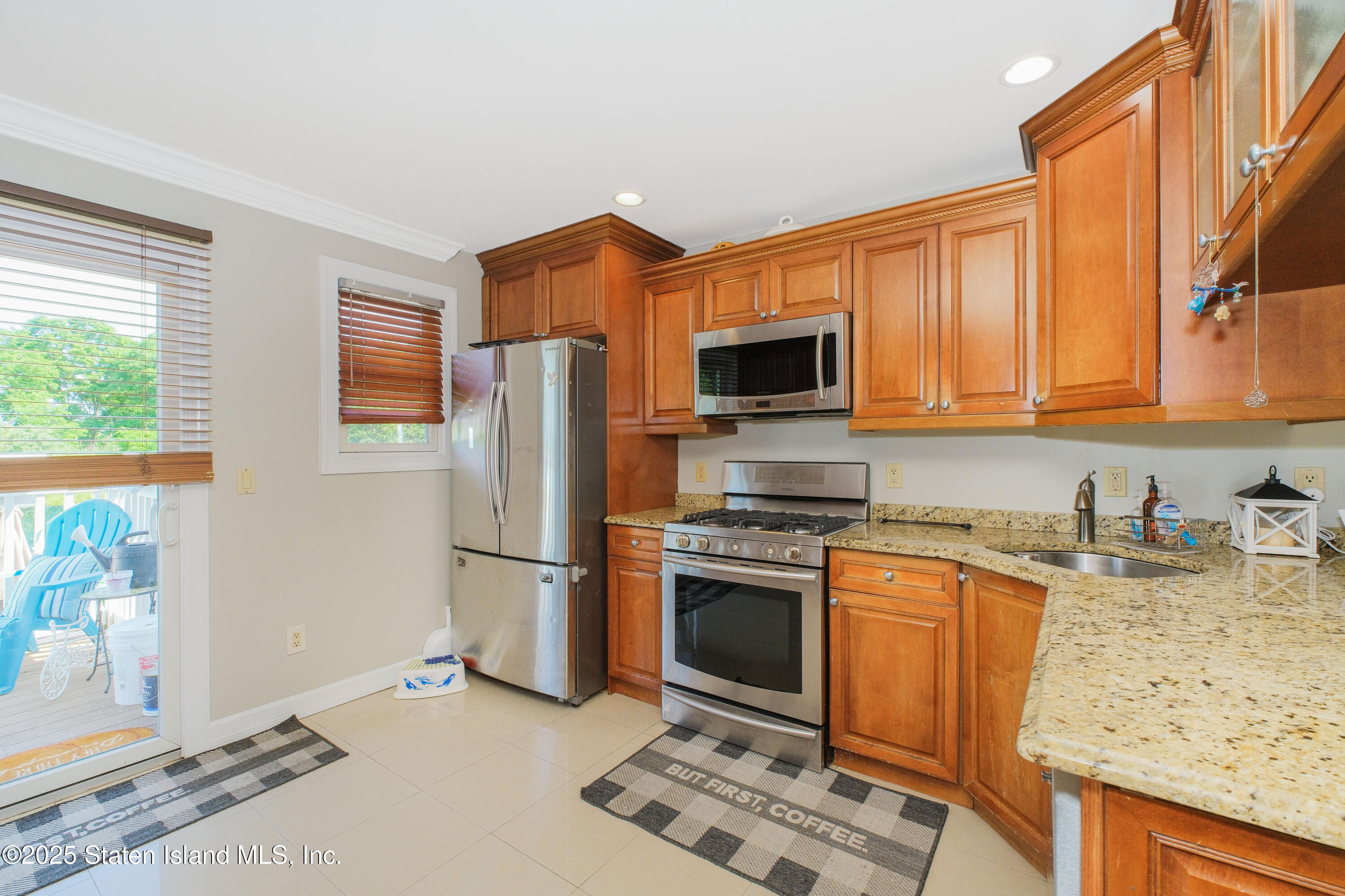 46 Calvanico Lane, Staten Island, NY, 10314 image 8