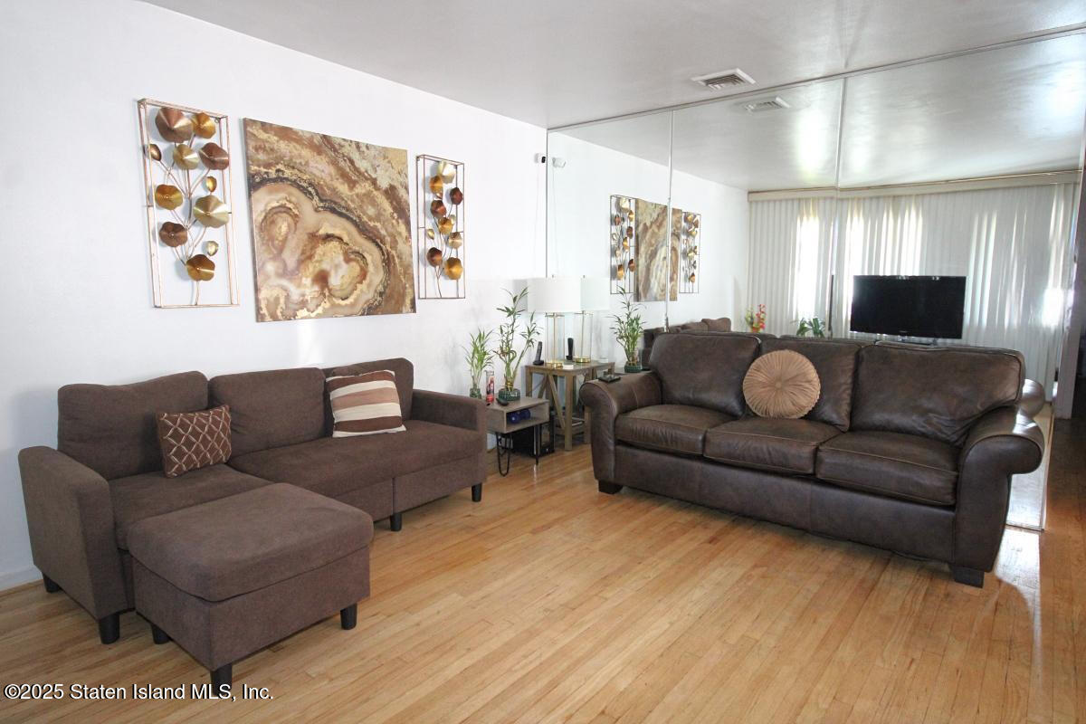 11 Piave Avenue, Staten Island, NY, 10305 image 6