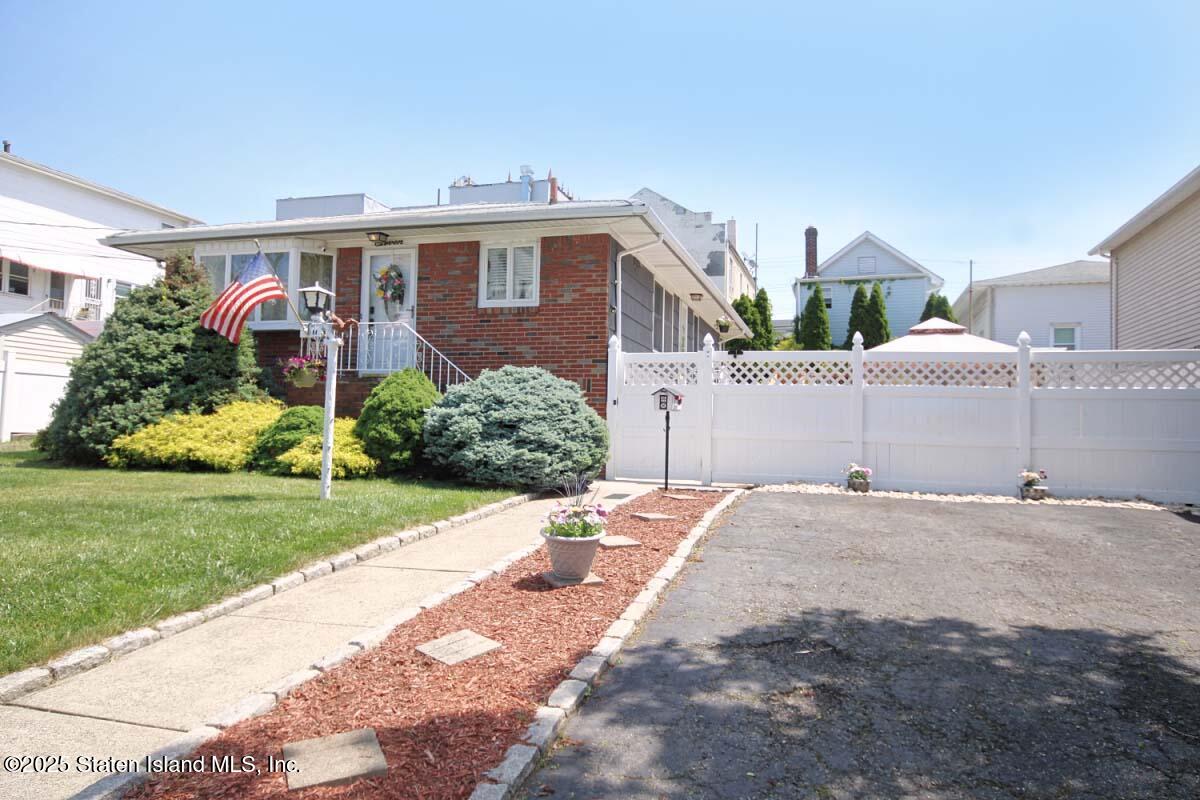 11 Piave Avenue, Staten Island, NY, 10305 image 29