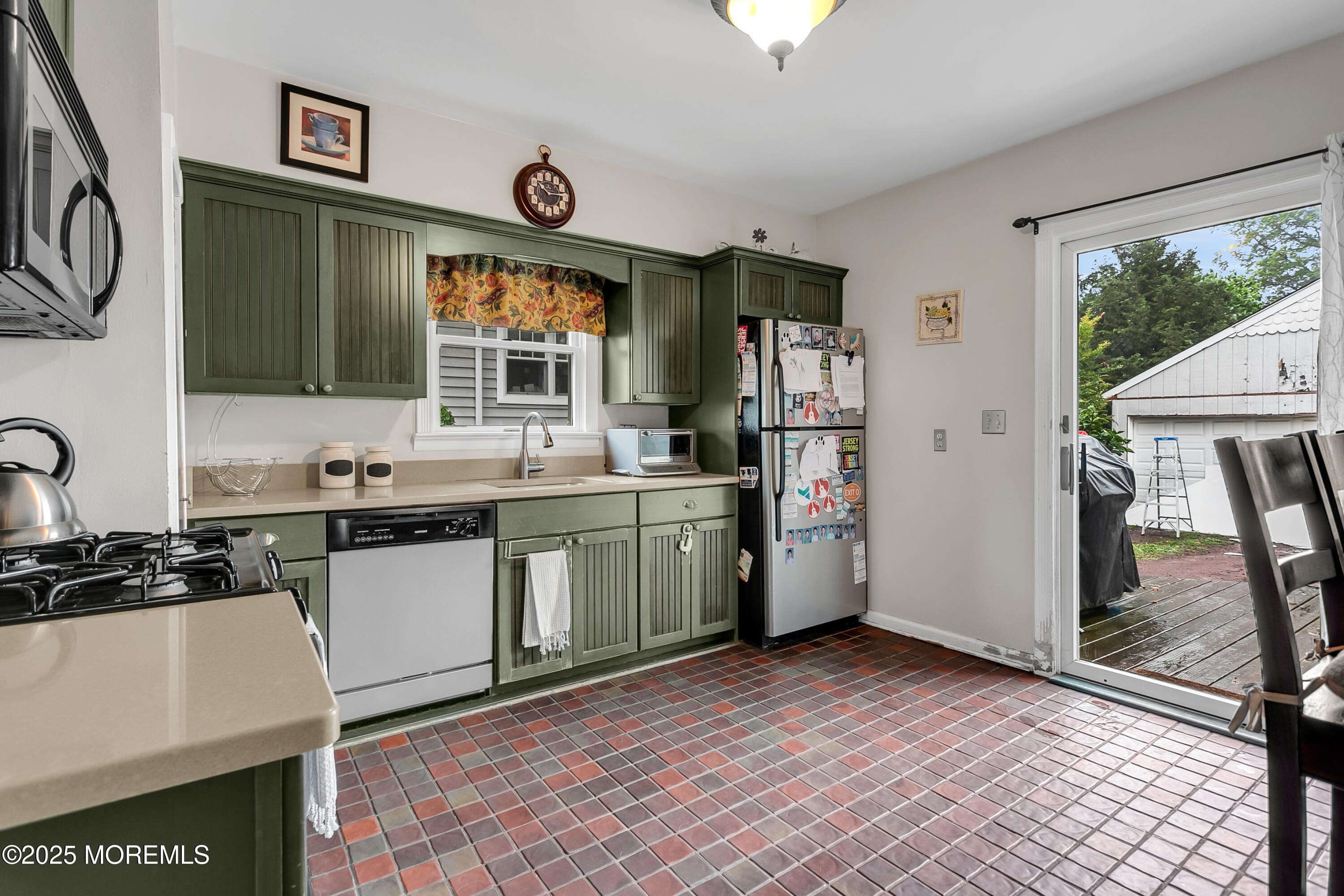 23 Jackson Street, Fair Haven, NJ, 07704 image 14