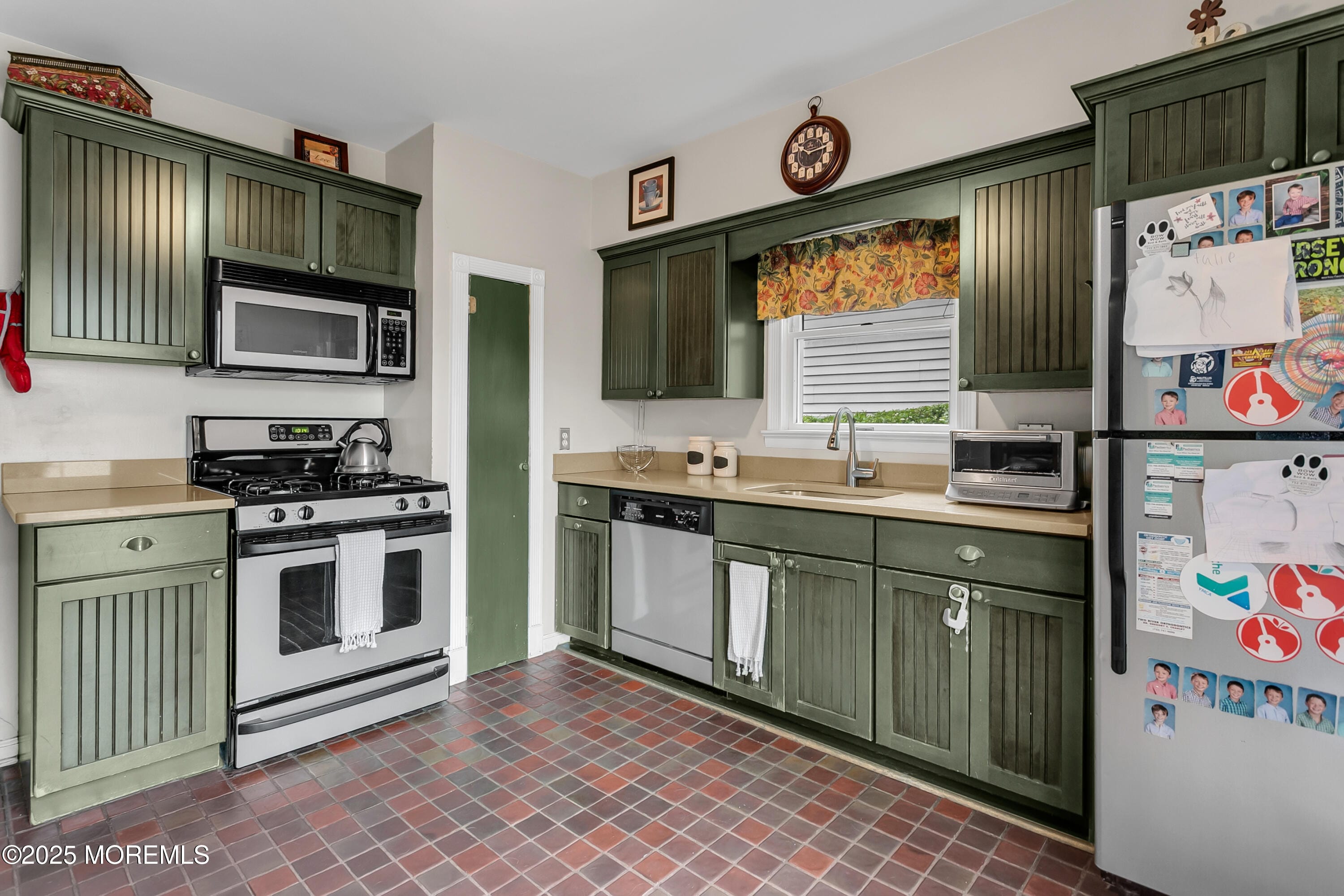 23 Jackson Street, Fair Haven, NJ, 07704 image 13