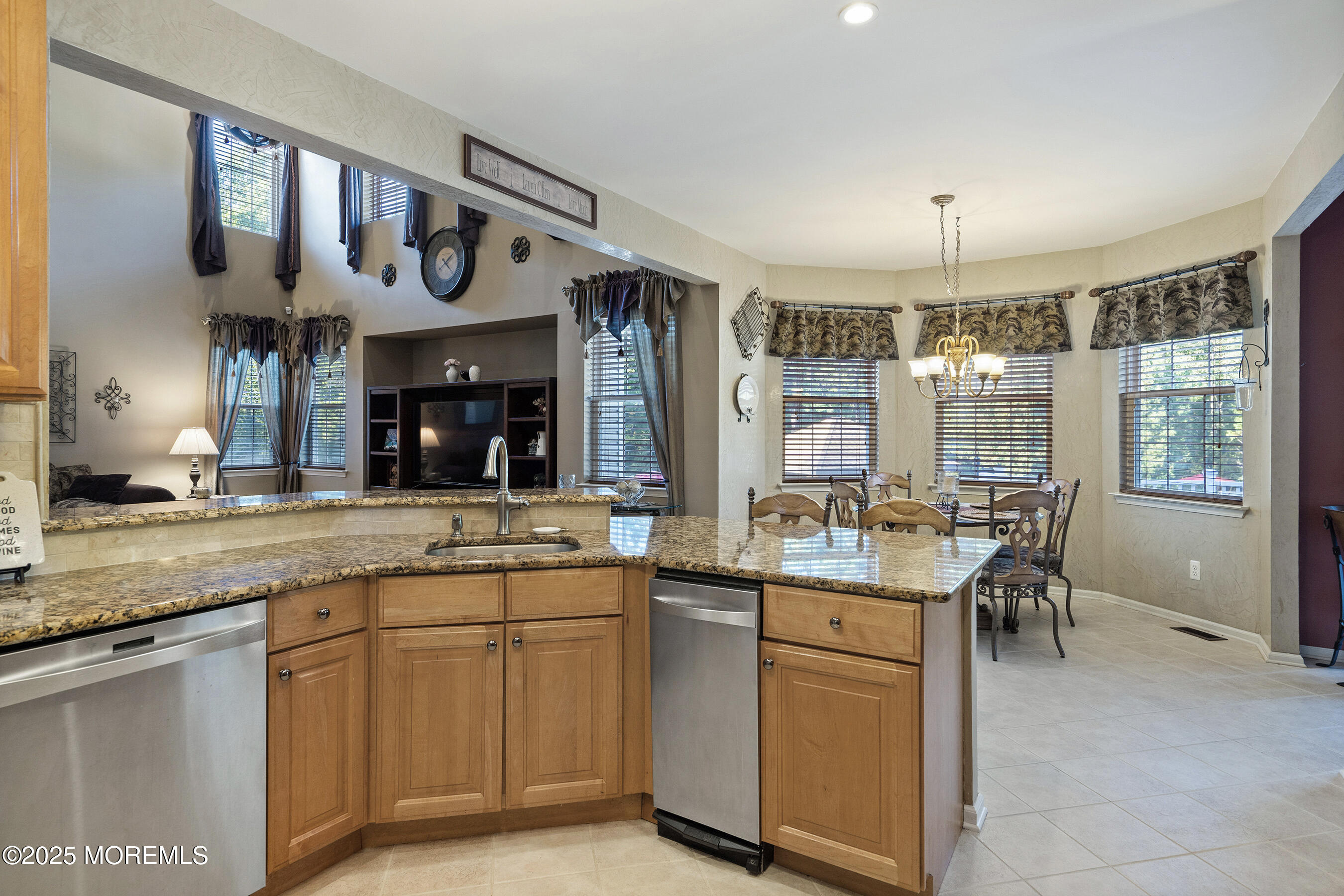 28 Stonehenge Court, Jackson, NJ, 08527 image 19
