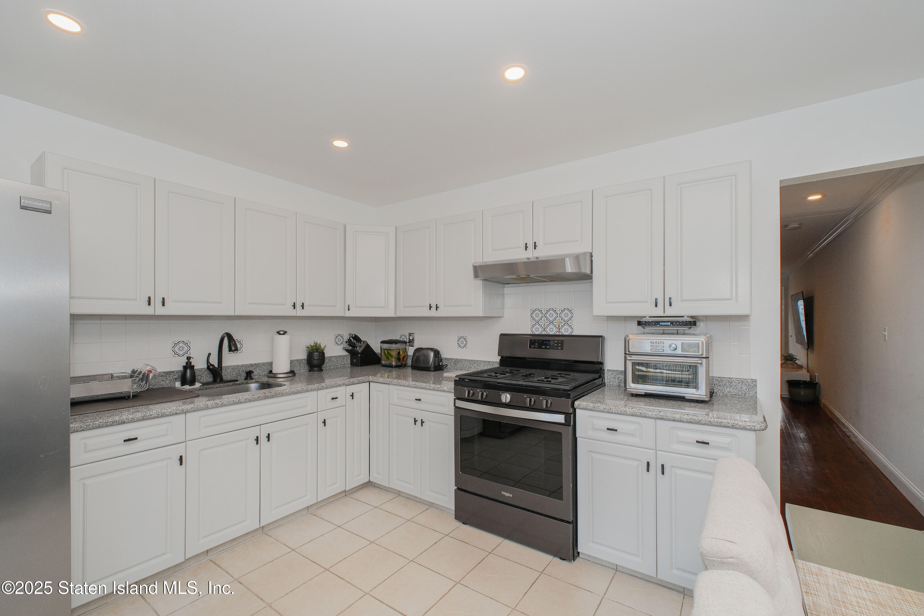21 Studio Lane, Staten Island, NY, 10304 image 10