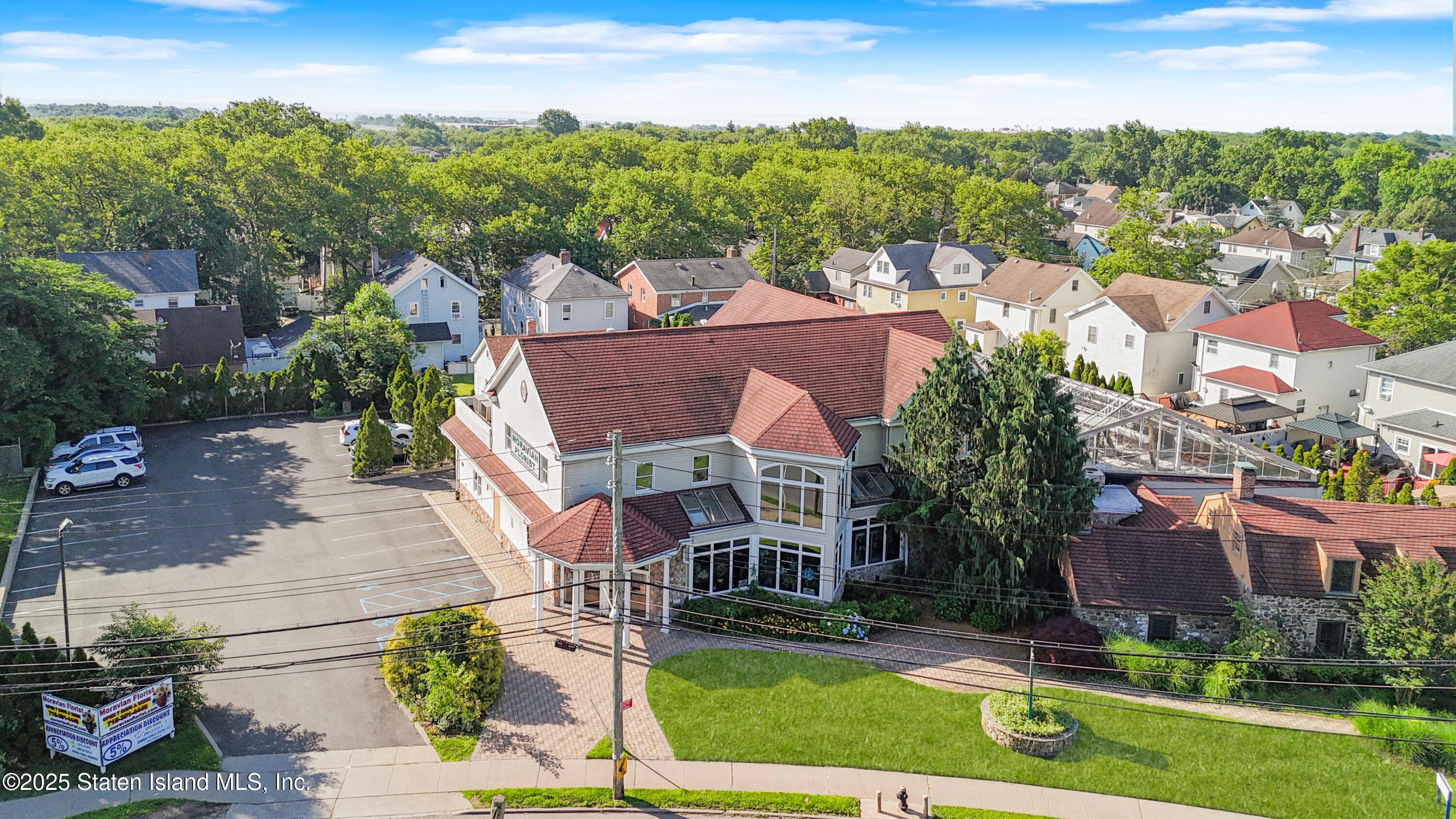 2286 Richmond Road Image 1