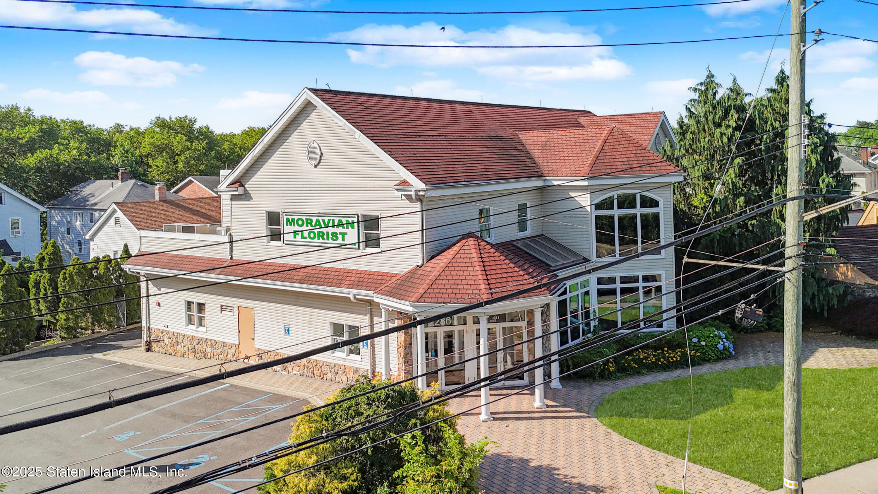 2286 Richmond Road Image 3