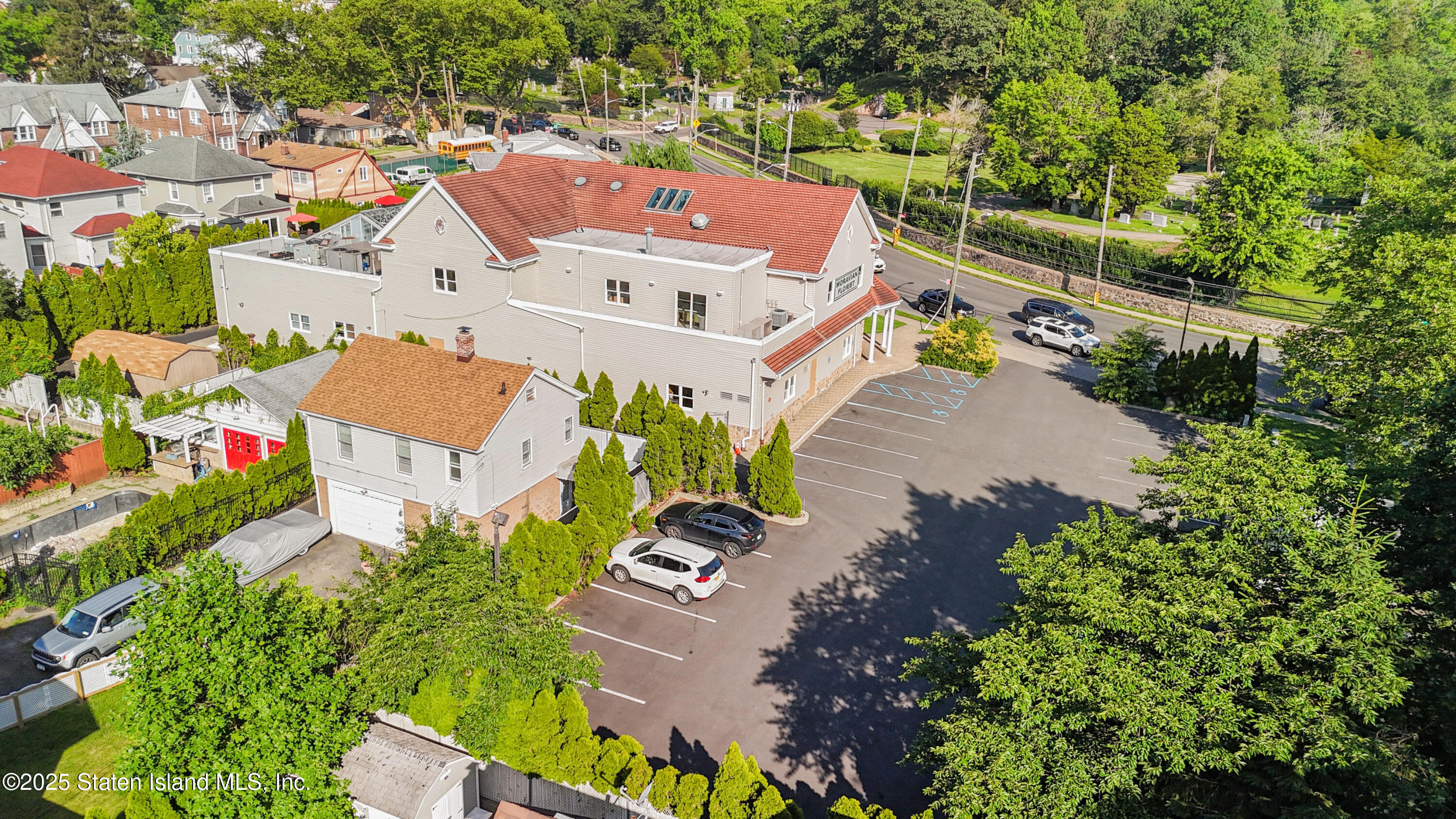 2286 Richmond Road Image 4
