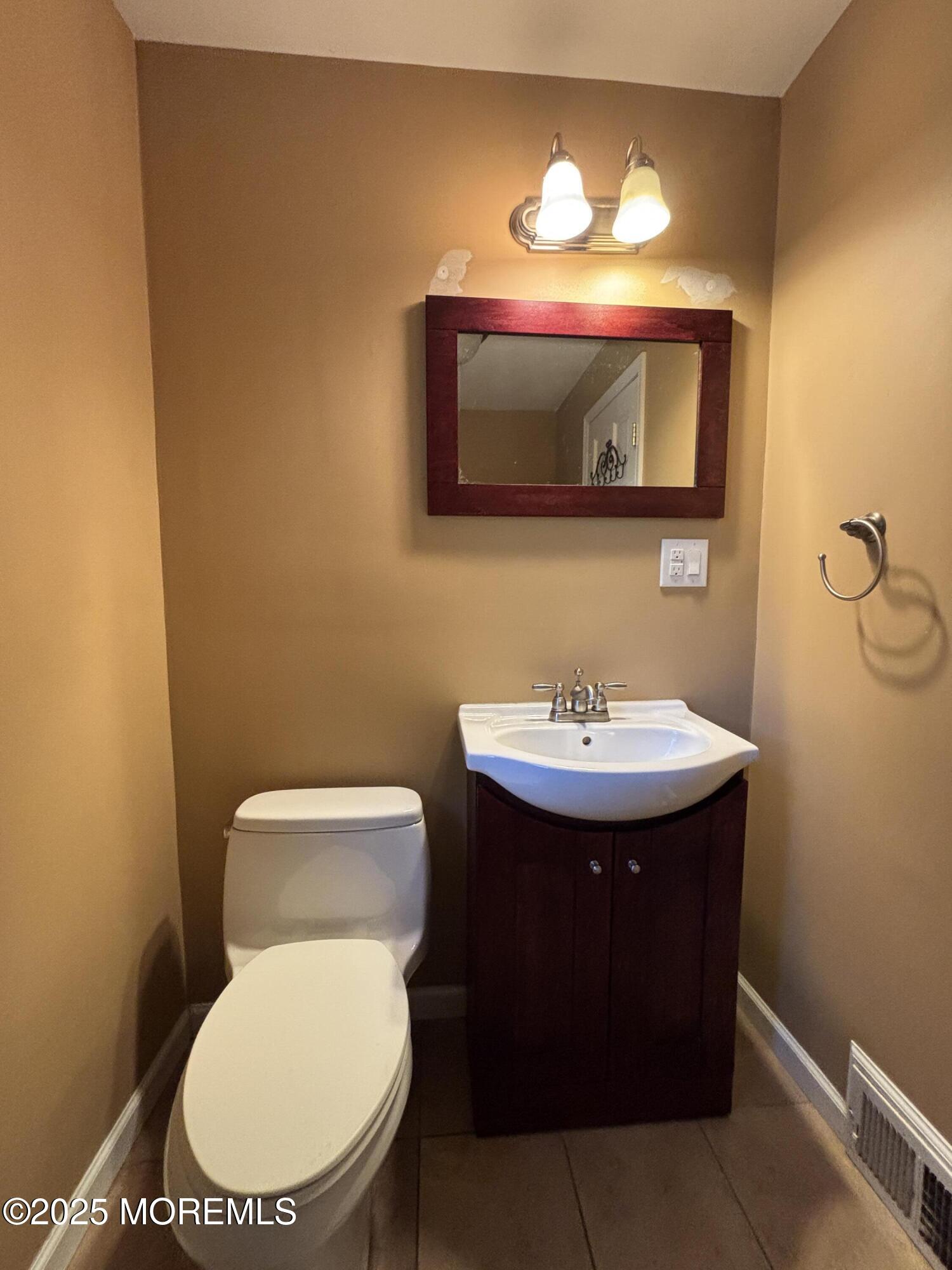 90 Statesir Place, Red Bank, NJ, 07701 image 7