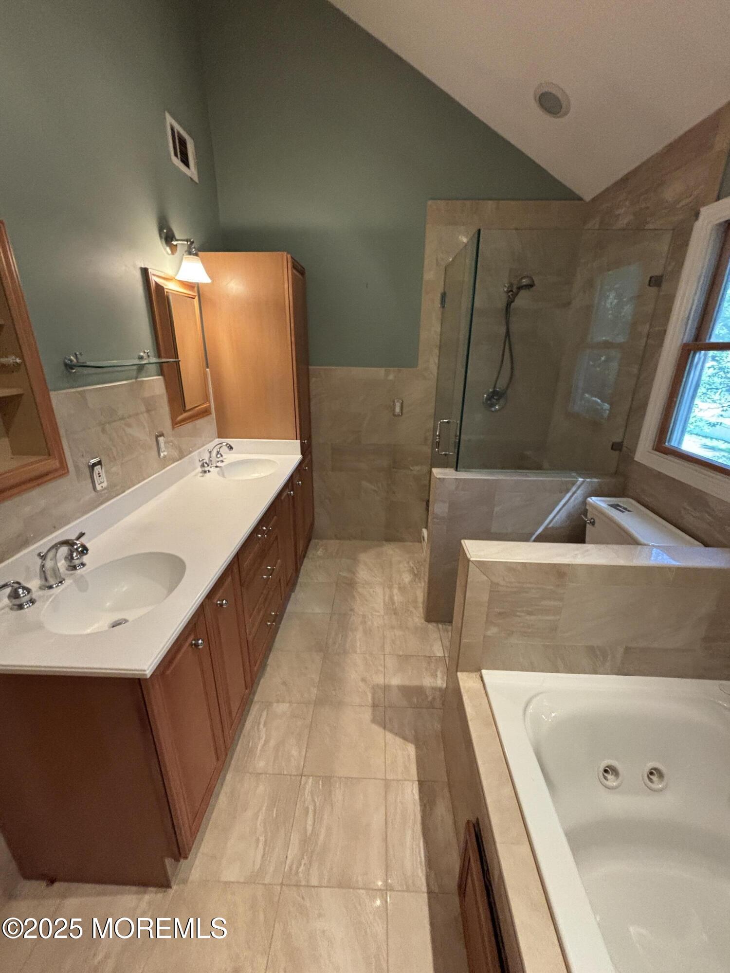 90 Statesir Place, Red Bank, NJ, 07701 image 17