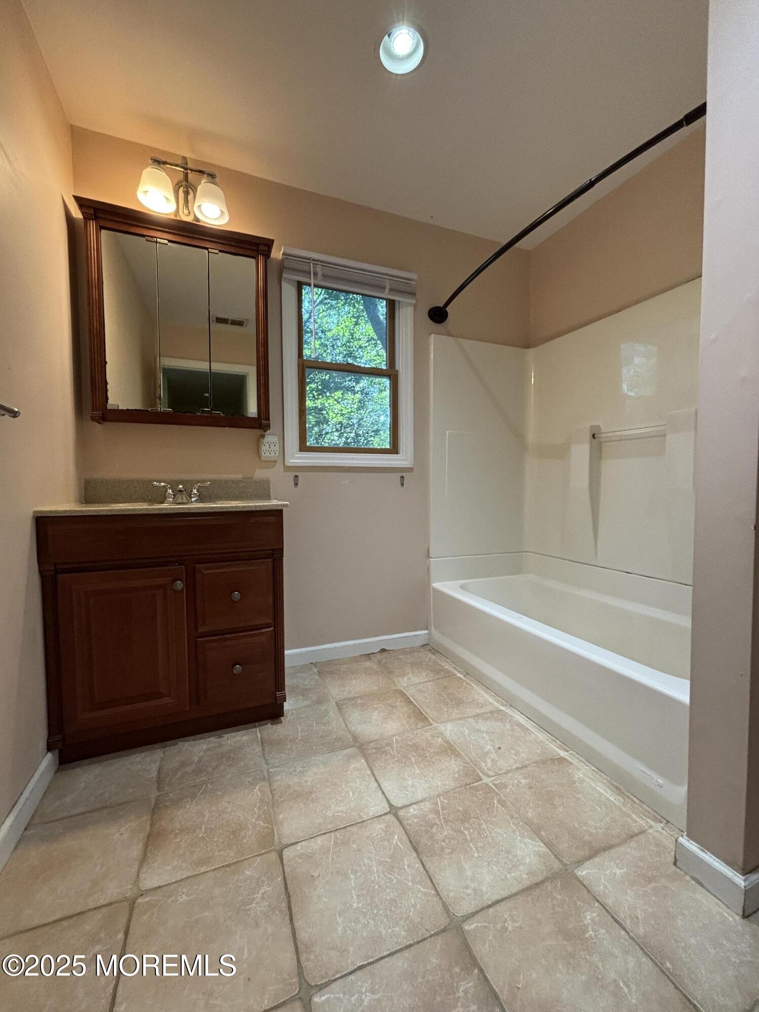 90 Statesir Place, Red Bank, NJ, 07701 image 20
