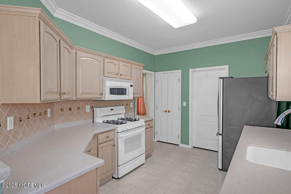 29 Goldenedge Way, Lakewood, NJ, 08701 image 14